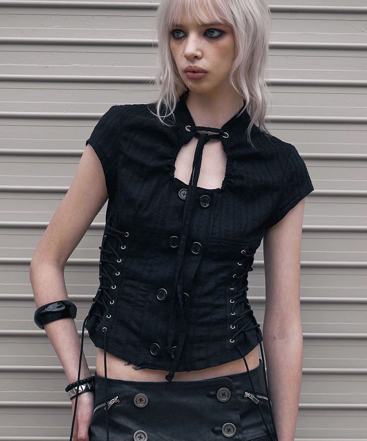 낫노잉(NOTKNOWING) Double Lace Up Blouse (BLACK)