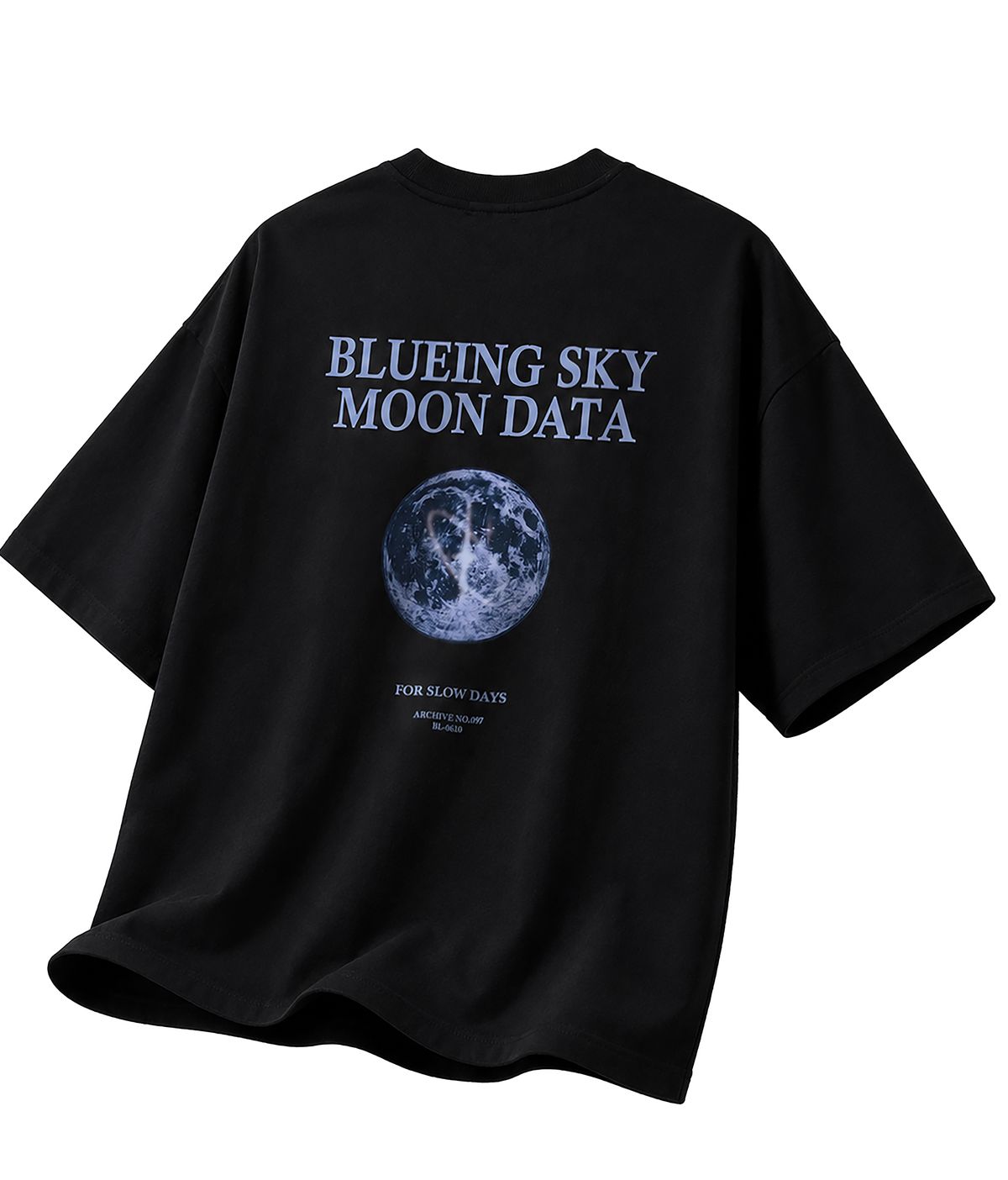 블루잉(BLUEING) BLUE SKY MOON GRAPHIC TEE [BLACK]