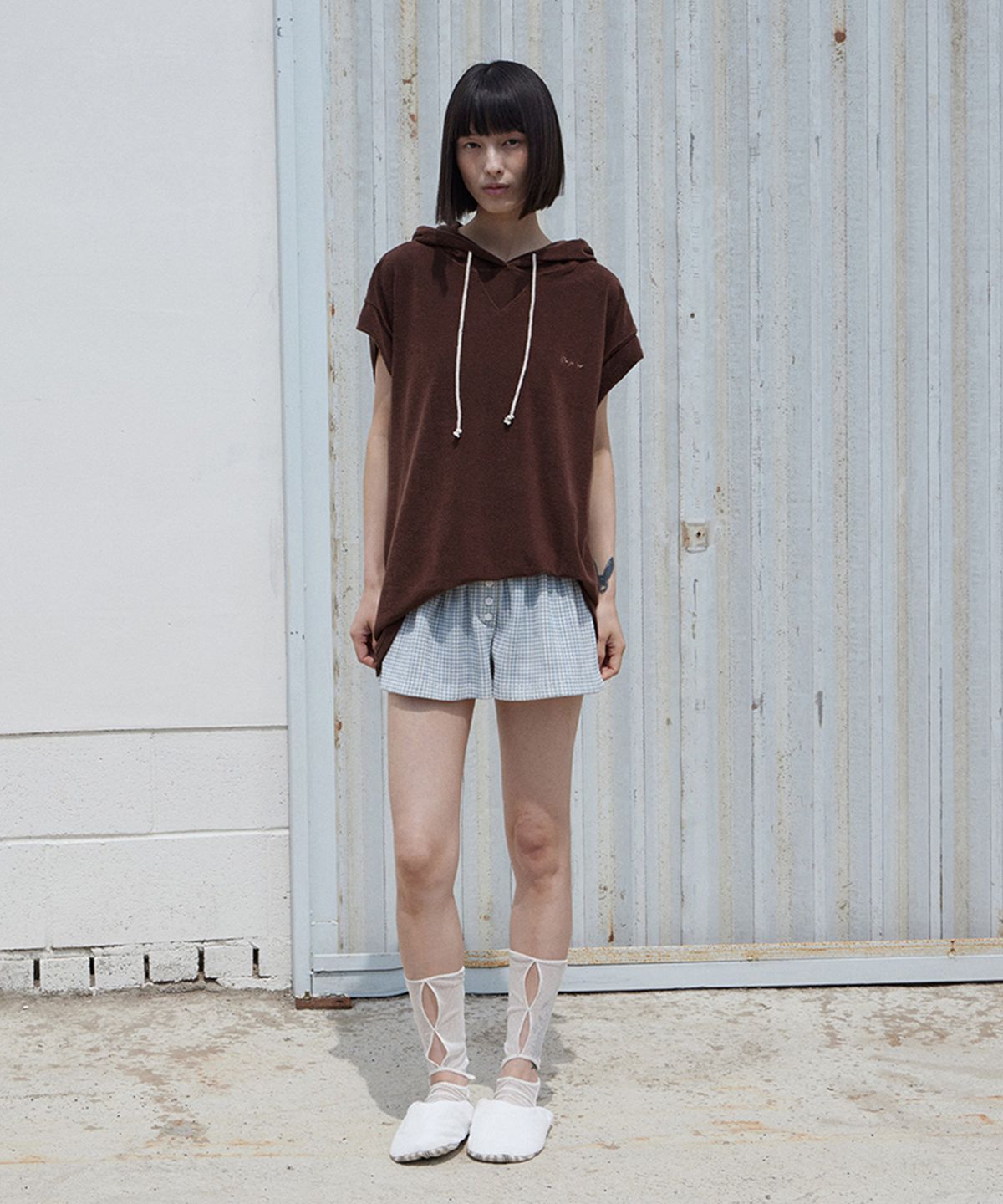모노크롬(MONOCHROME) terry crop top (brown)