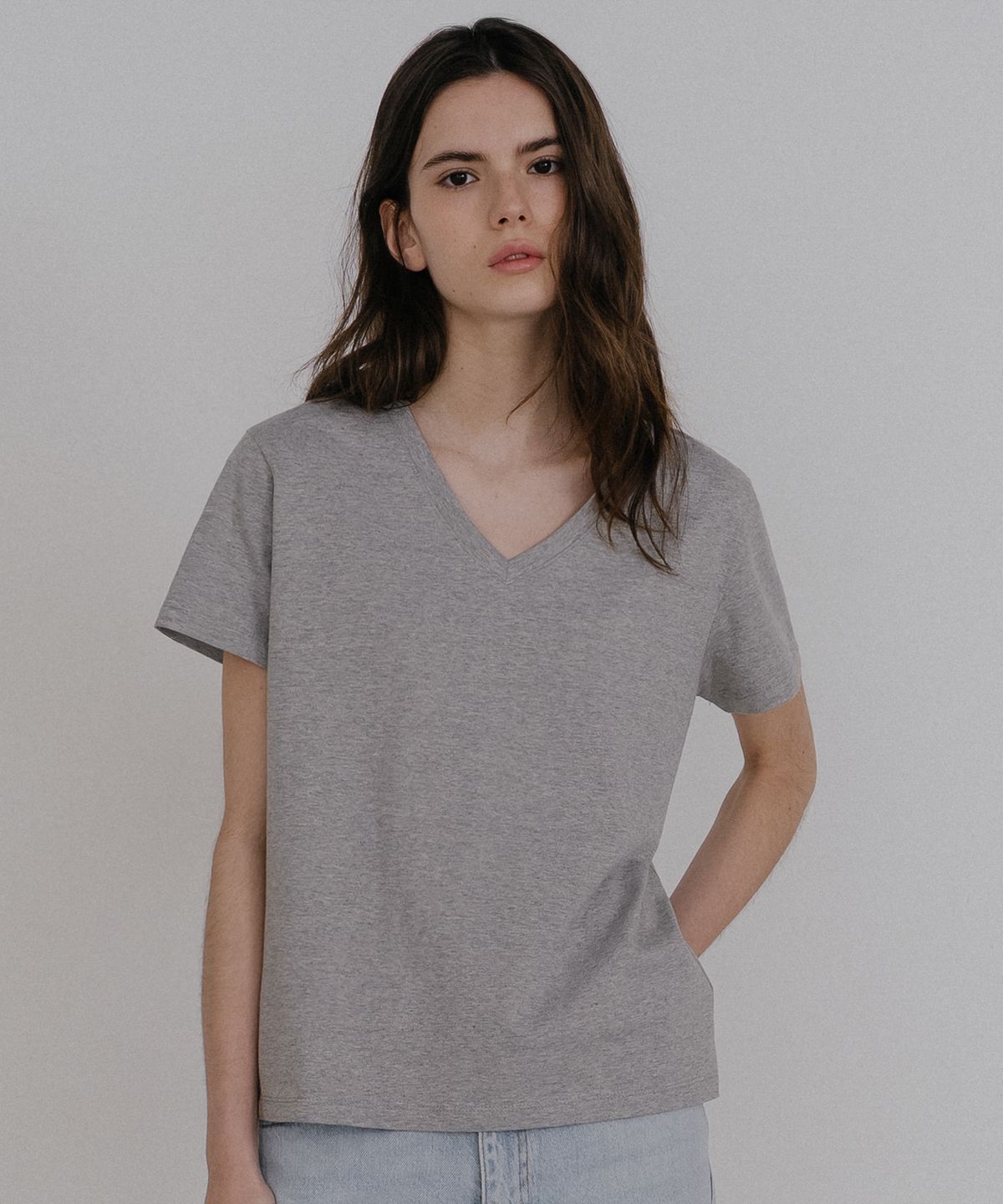 노운베러(KNOWNBETTER) Soft basic v-neck T-shirt [KNSS10TS08]_Melange gray