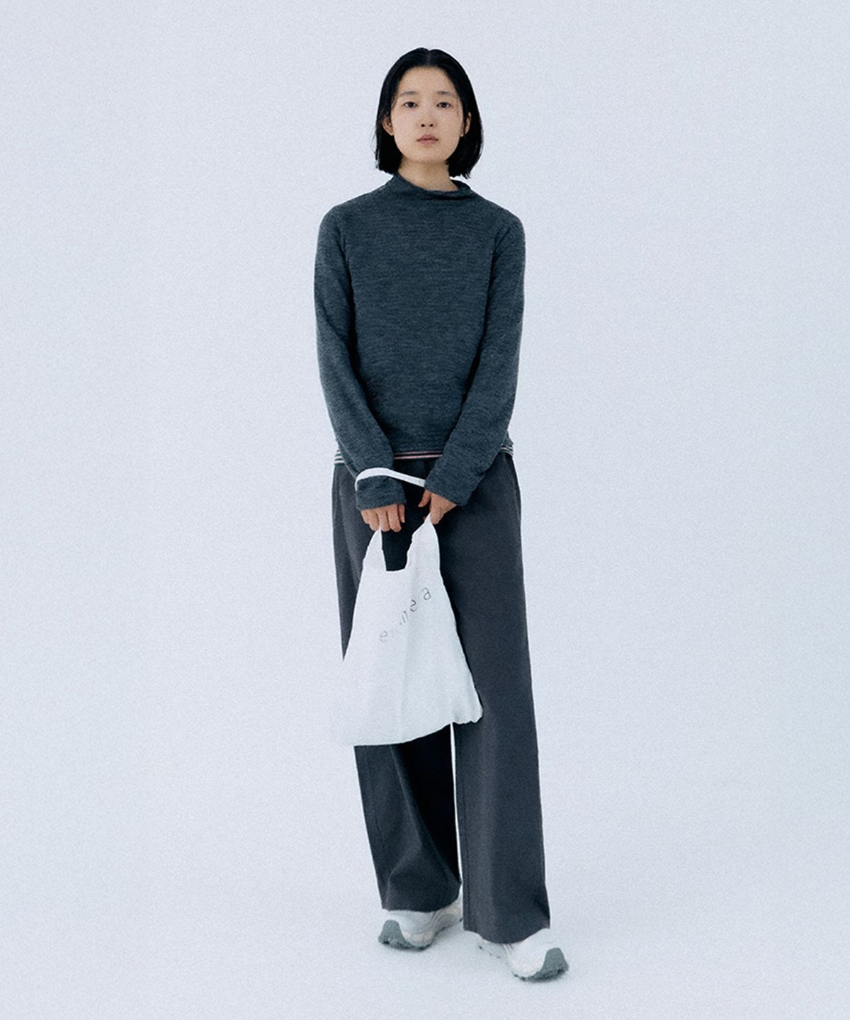 모노크롬(MONOCHROME) dew wholegarment pullover (charcoal)