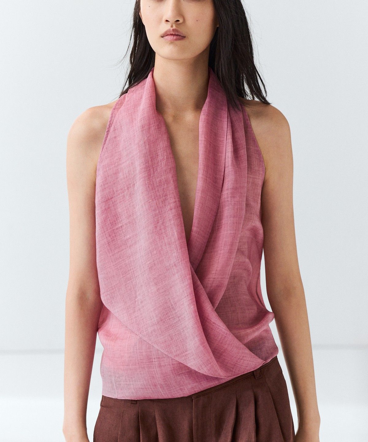 마시모두띠(MASSIMO DUTTI) 드레이프 디테일 크로스오버 탑