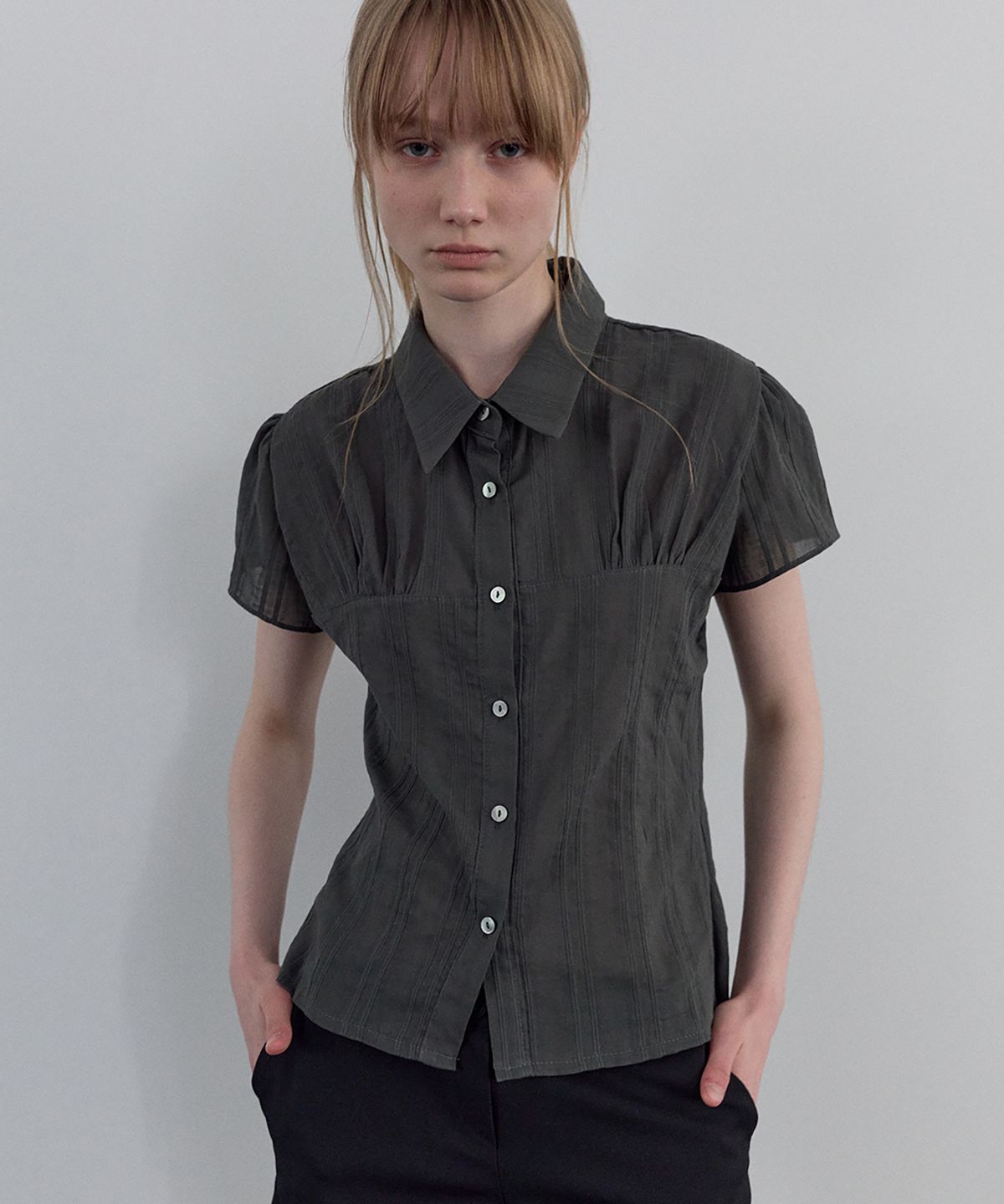 우네씬(UUNE SCENE) Sheer Cap Sleeve Shirt_Charcoal