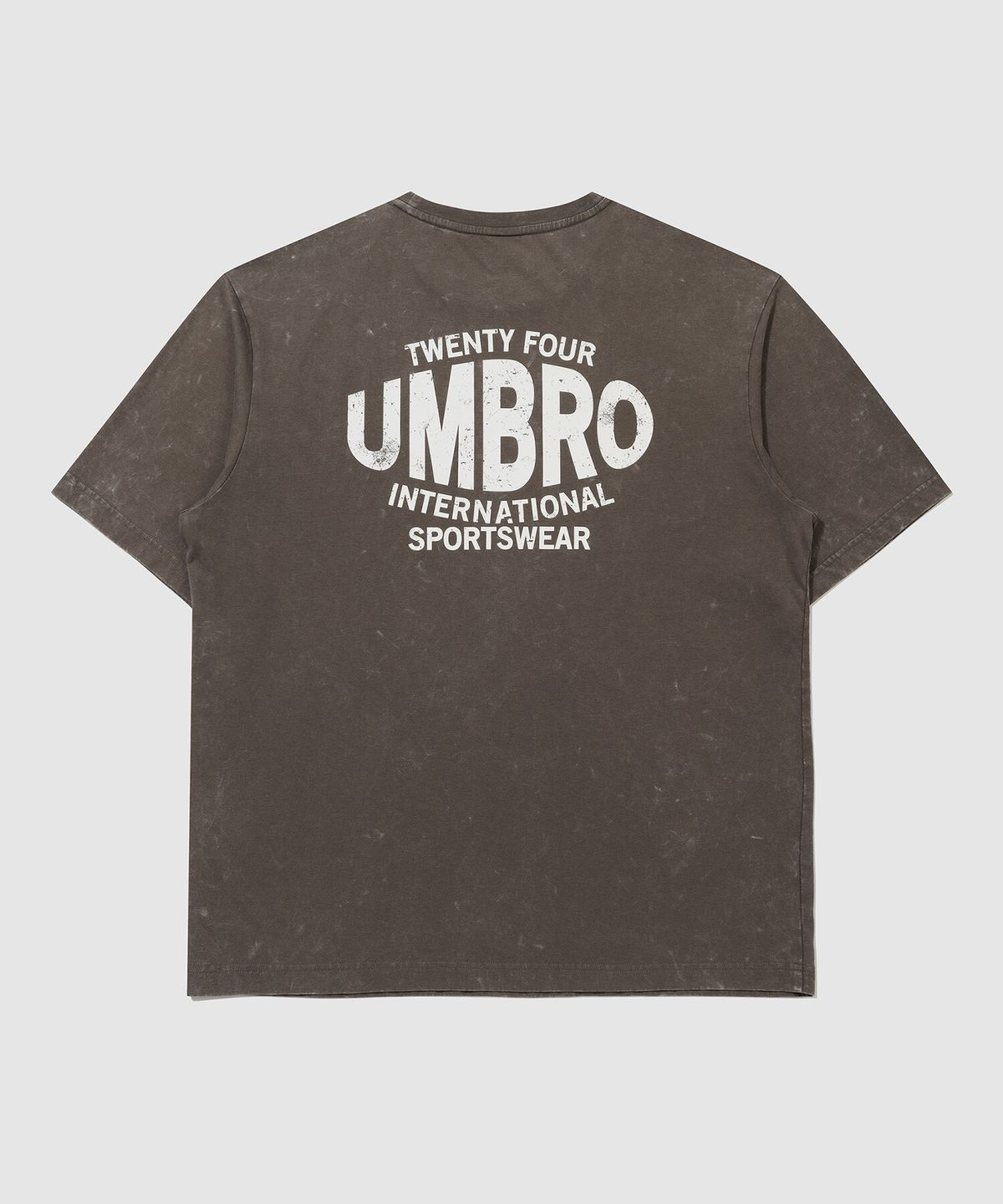 엄브로(UMBRO) 코맷 워시드 반팔 티셔츠 브라운 UR323CRS72