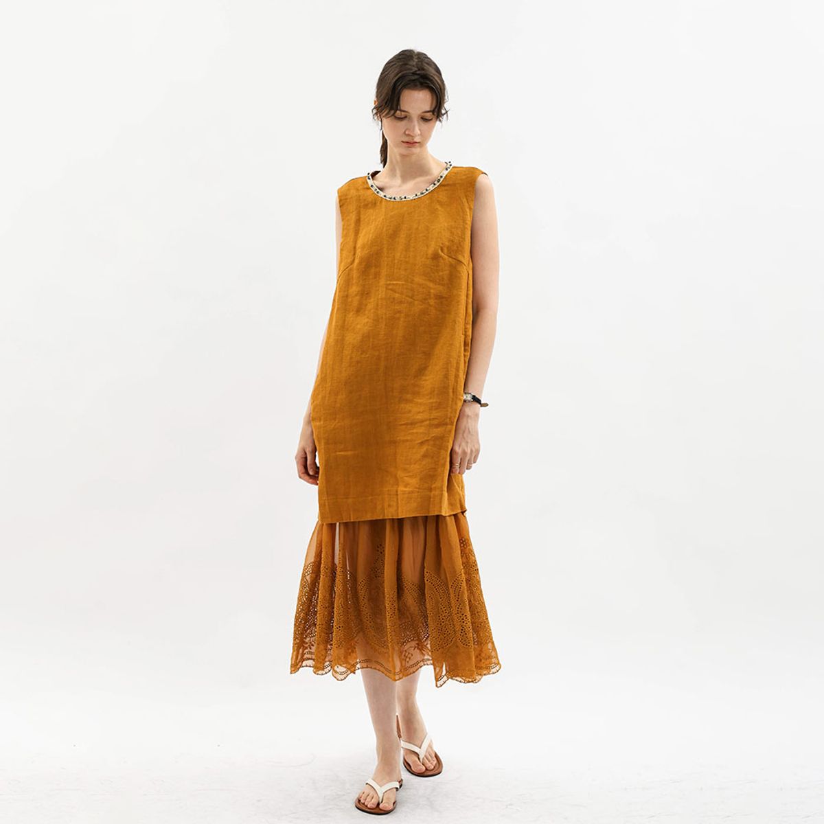웬스데이딜라잇(WEDNESDAY DELIGHT) WD_Lace layered linen dress_BROWN