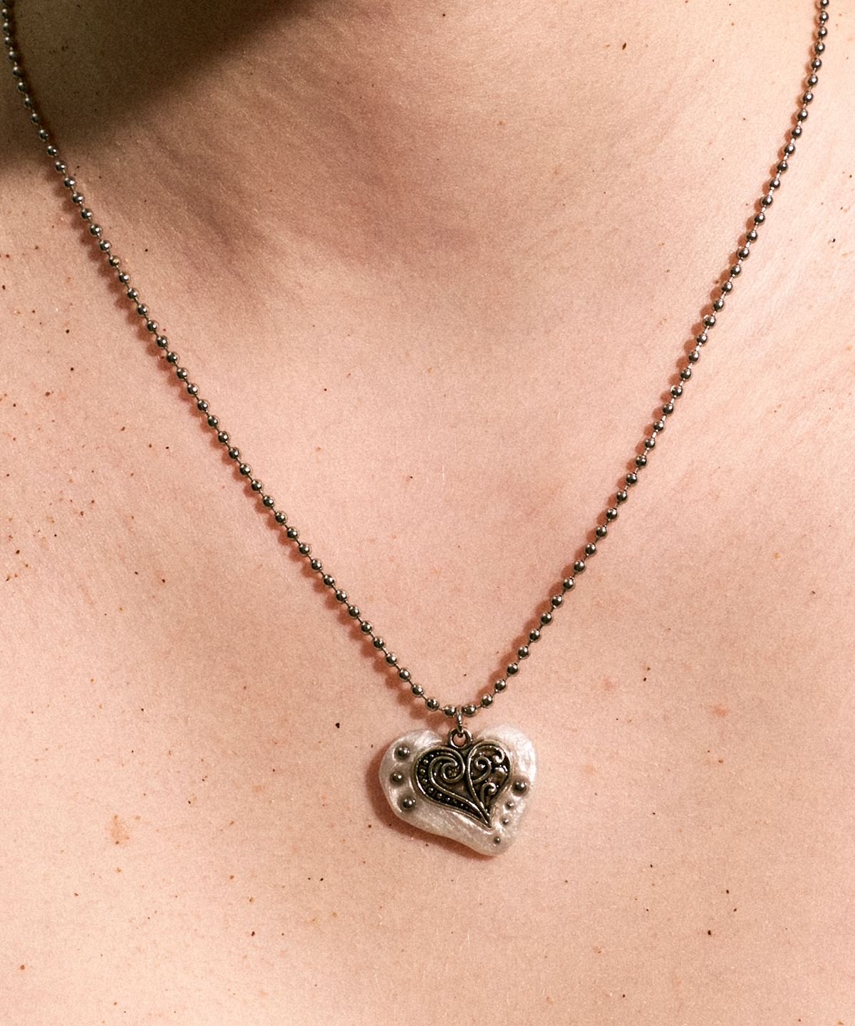 엔프프(NFF) heartkok necklace-white