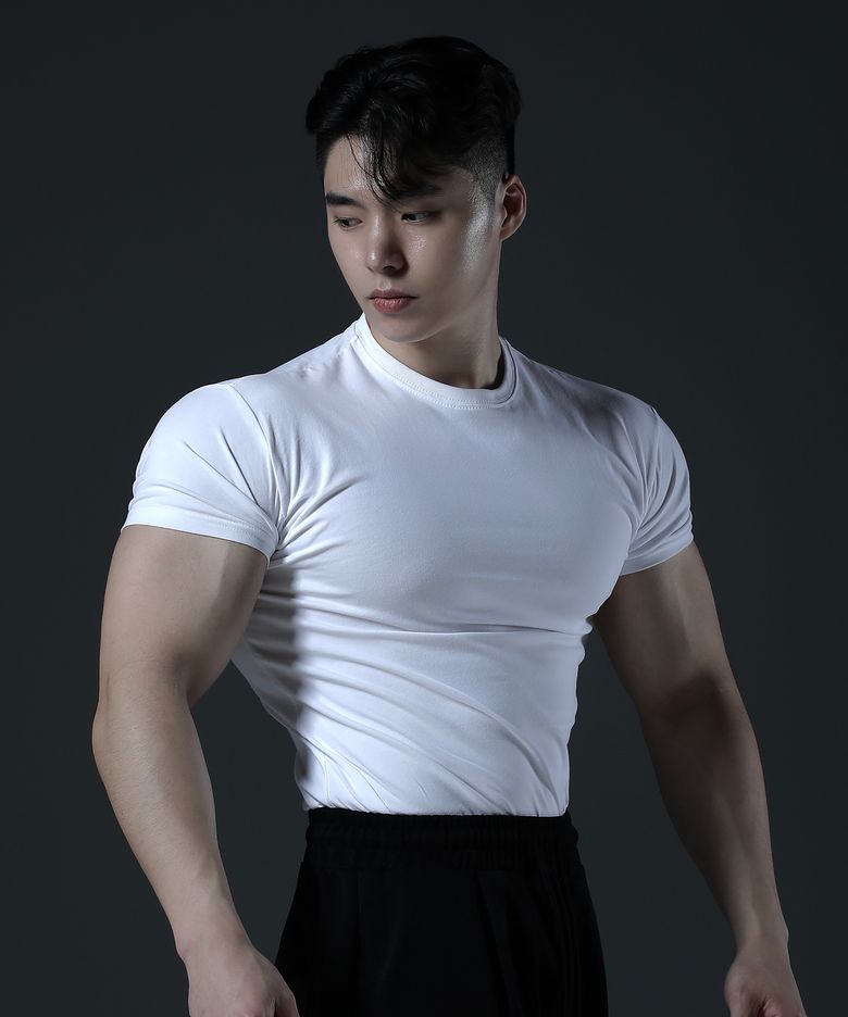 노블 쉐도우 로고 반팔 [화이트]
