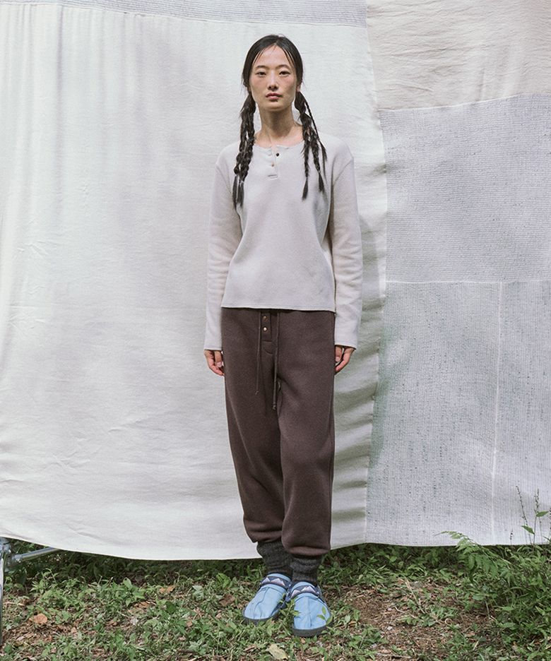 mons t-shirt (light beige)