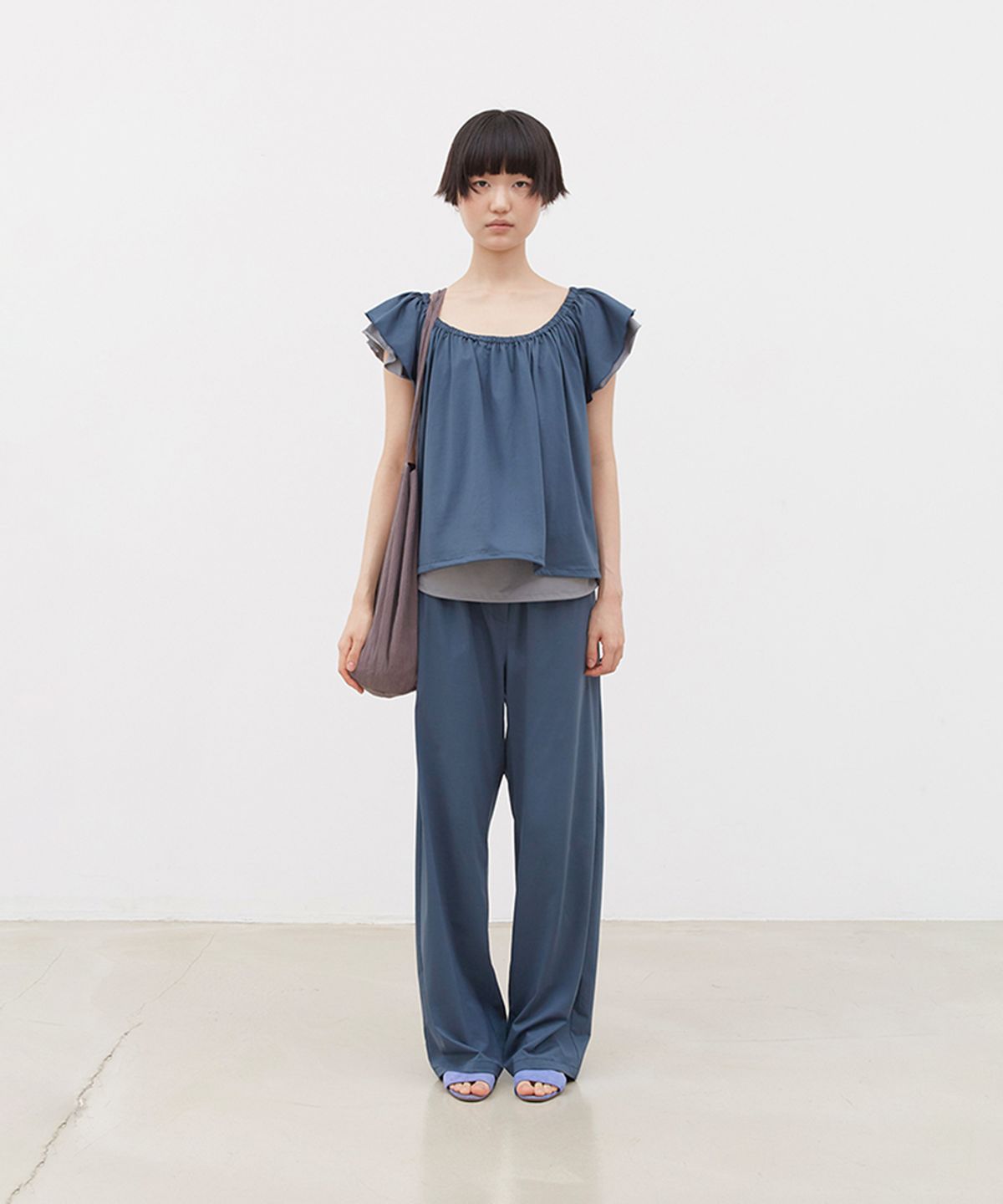코스모스(COSMOSS) SOFT COTTON STRAIGHT PANTS (MOSS NAVY)