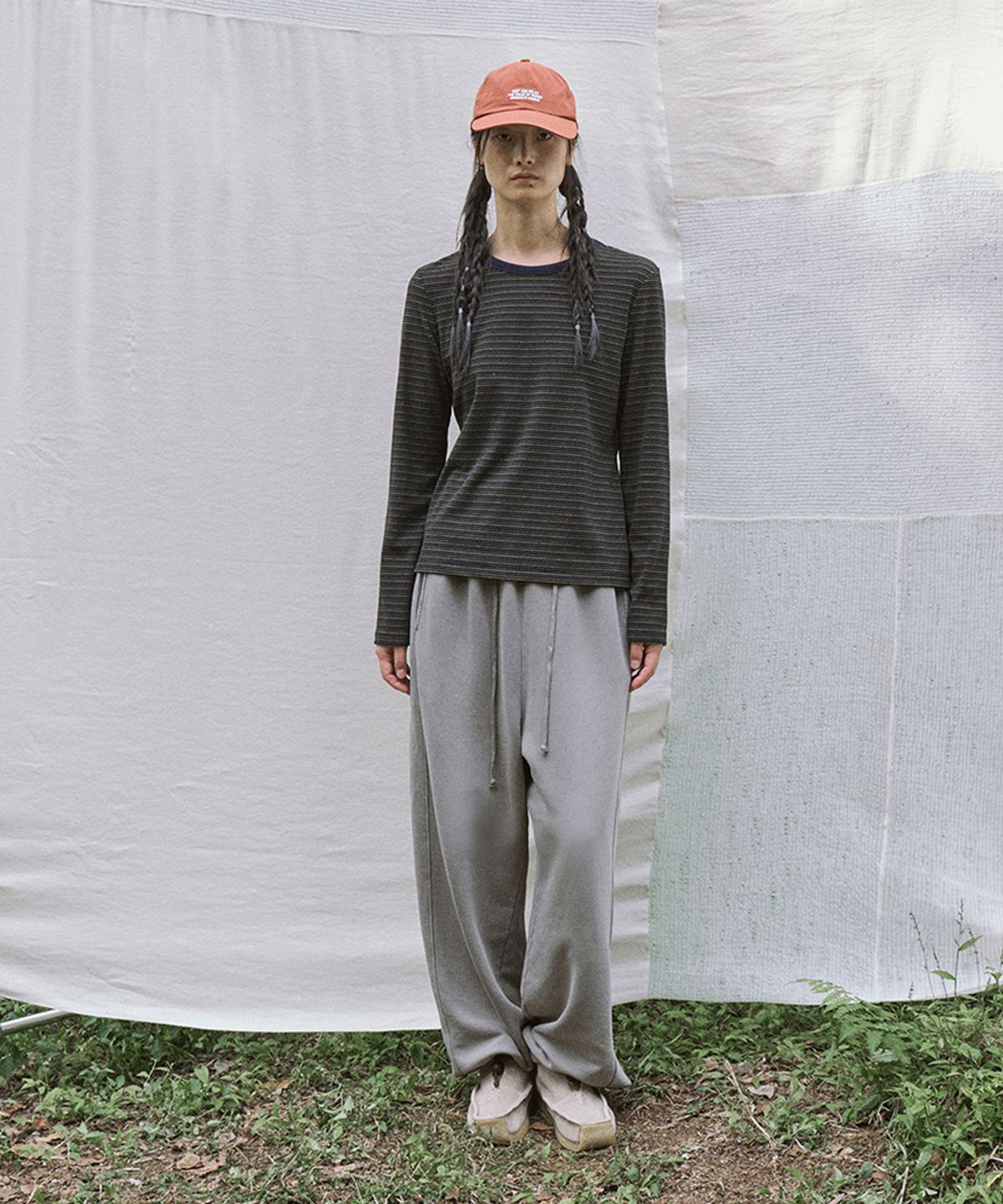 모노크롬(MONOCHROME) alle fleece pants (mocha)