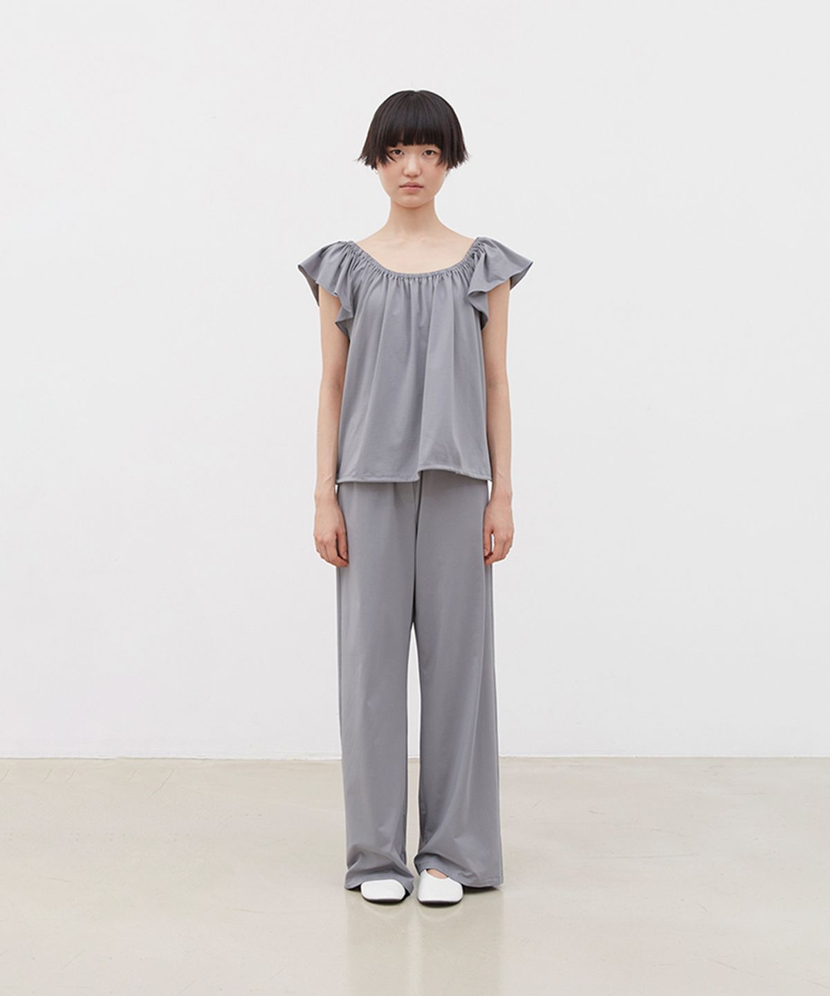 코스모스(COSMOSS) SOFT COTTON STRAIGHT PANTS (GREY)