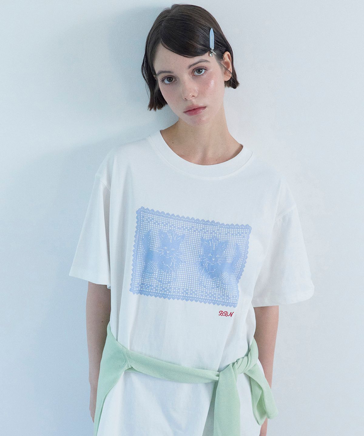 베이비블루니들즈(BABYBLUENEEDLES) Kitten Crochet T-Shirt WHITE