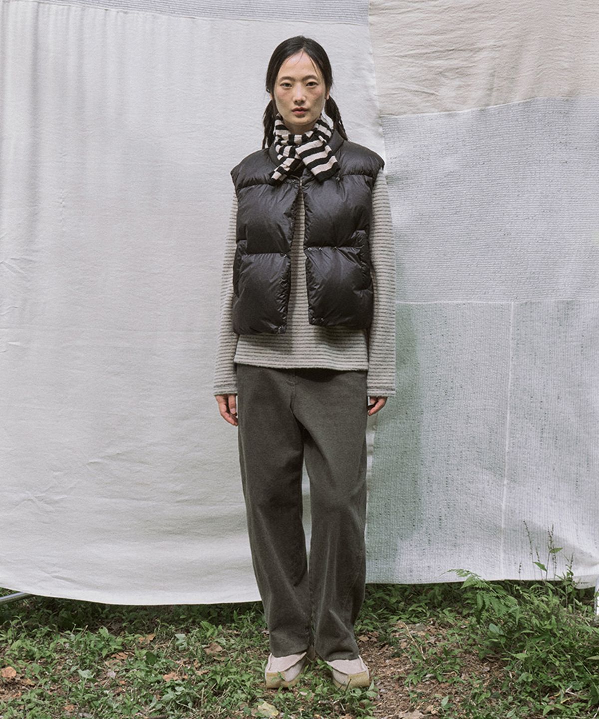 모노크롬(MONOCHROME) dale down vest (black)