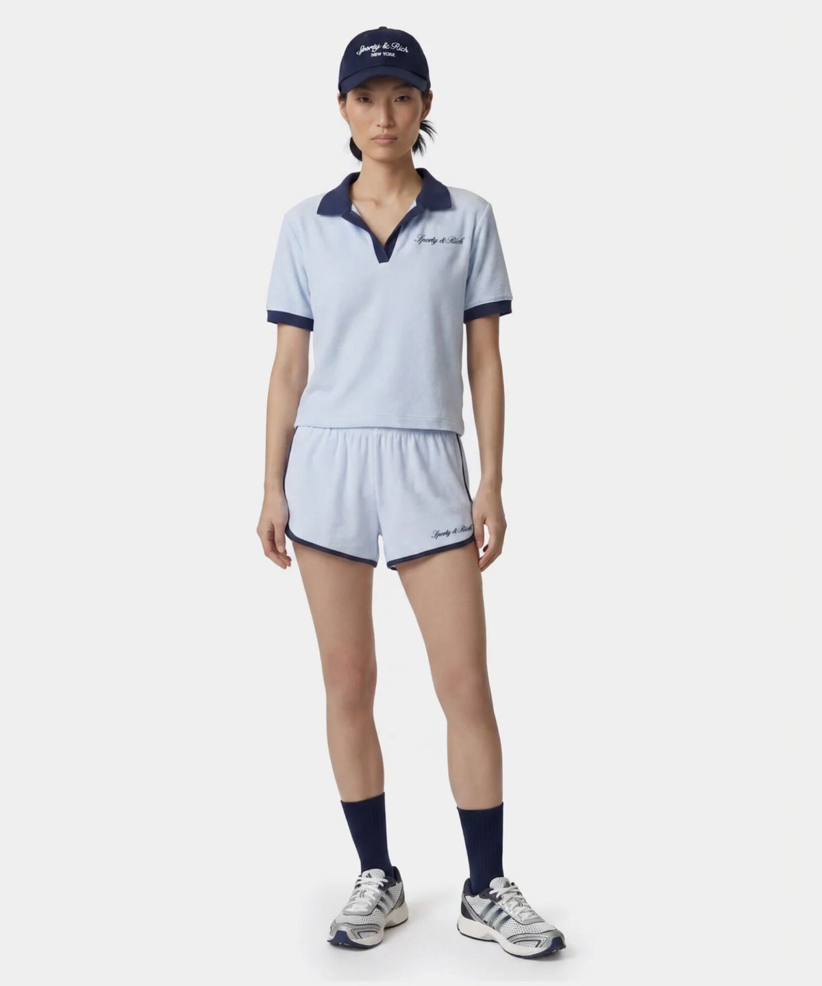스포티앤리치(SPORTY&RICH) 시그니쳐 로고 테리 쇼츠- 시엘 R265AW7009