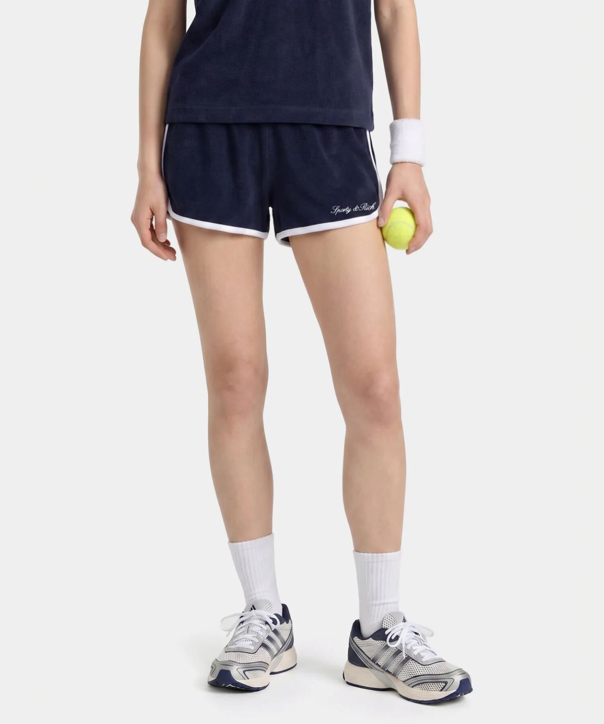 스포티앤리치(SPORTY&RICH) 시그니쳐 로고 테리 쇼츠 - 네이비 R265AW7008
