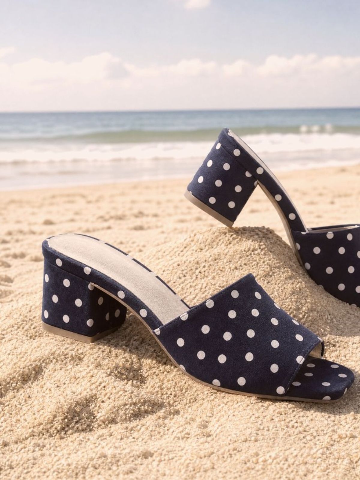 인더발코니(IN THE BALCONY) 26 Ceris Navy Dot