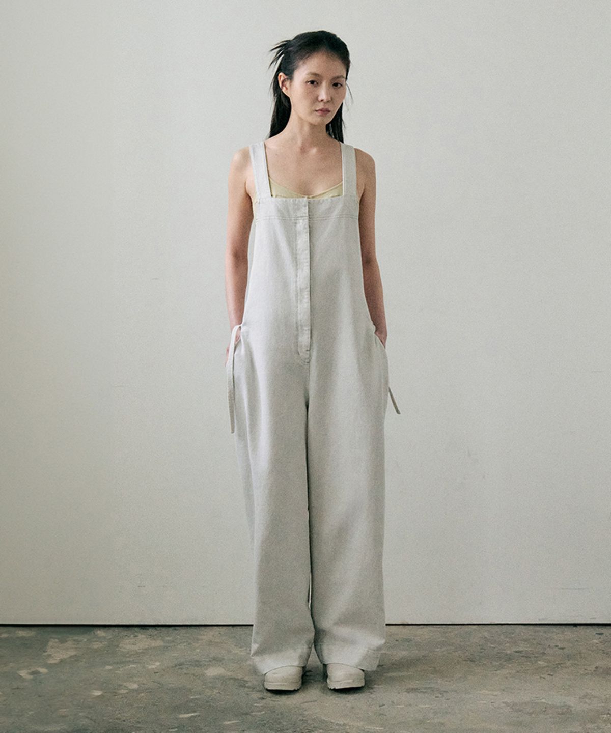 모노크롬(MONOCHROME) dasher overall (cream)