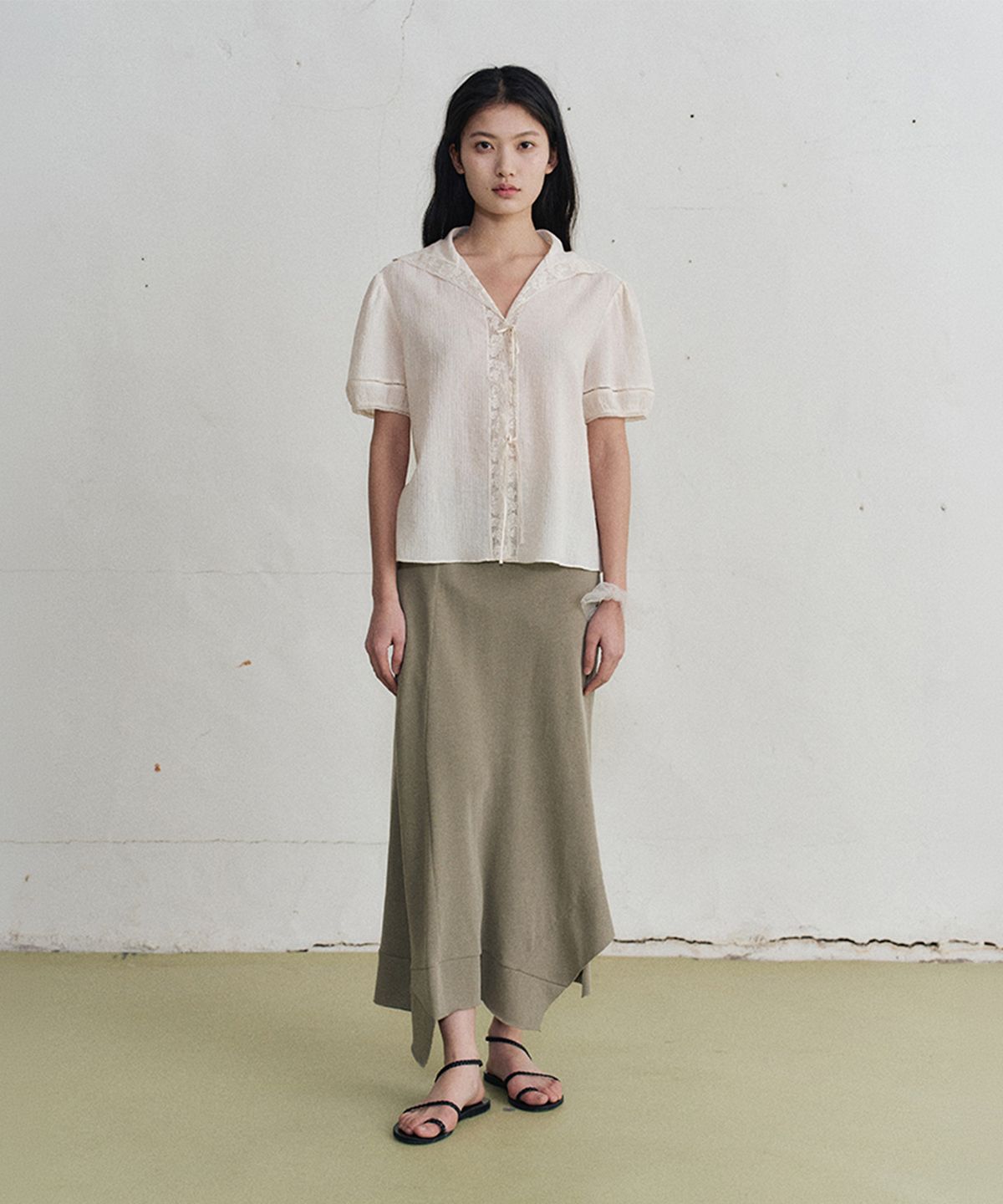 모노크롬(MONOCHROME) griphis cotton blouse (ivory)