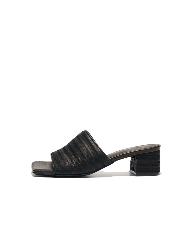 PULISH SLIPPERS _ BK