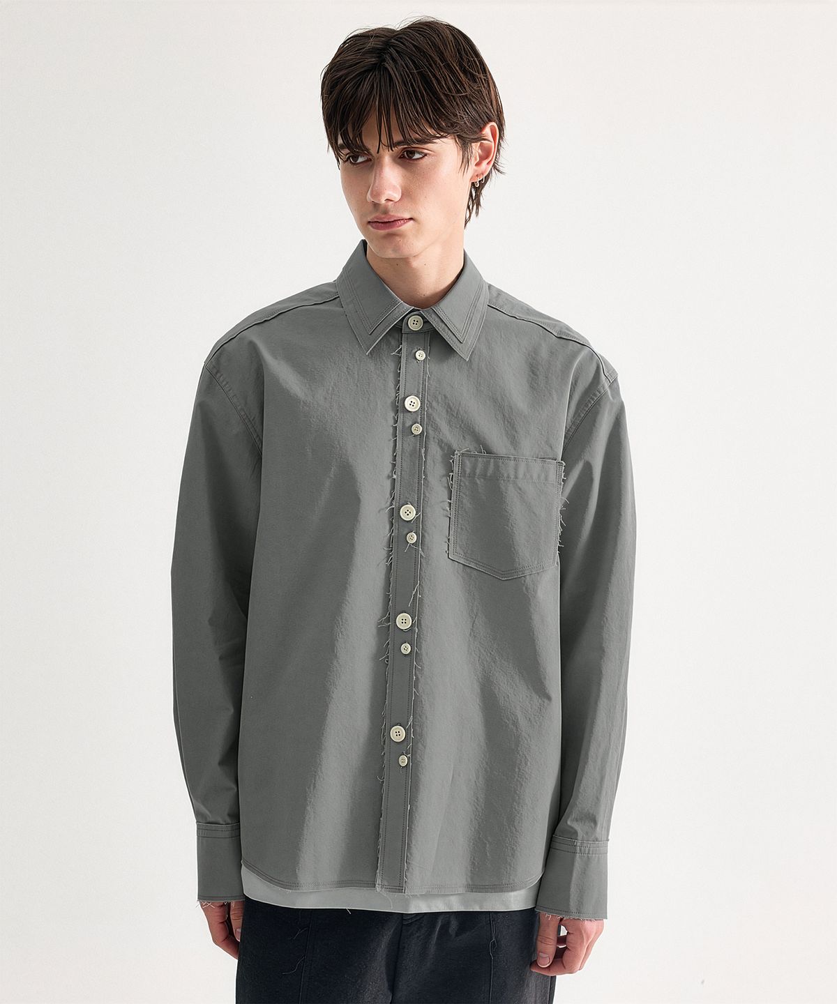 에이치직(H.JIK) Raw-Edge Irregular Button Shirt - Gray
