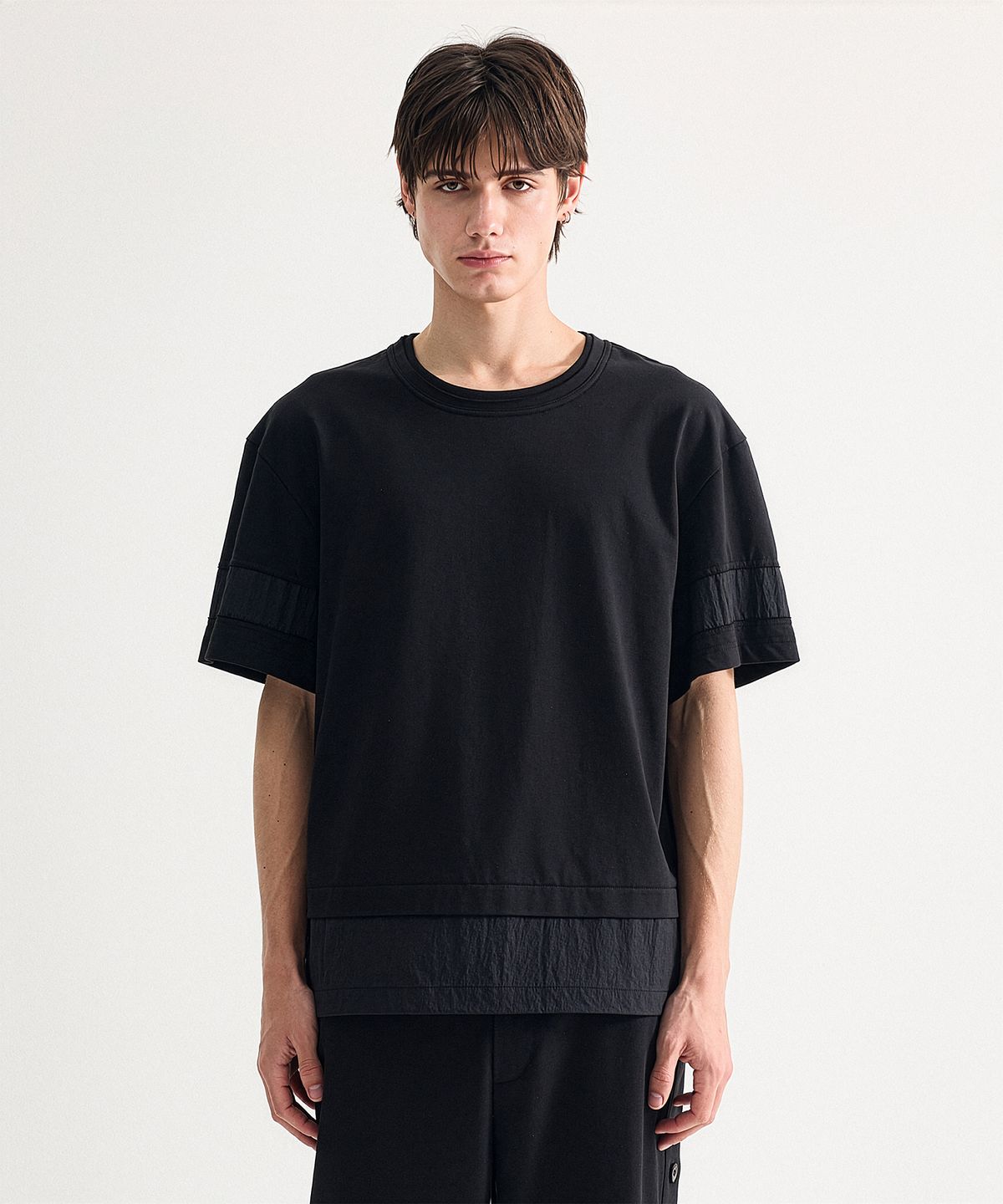 에이치직(H.JIK) Multi Raw-edge Panelled T-shirt-Black