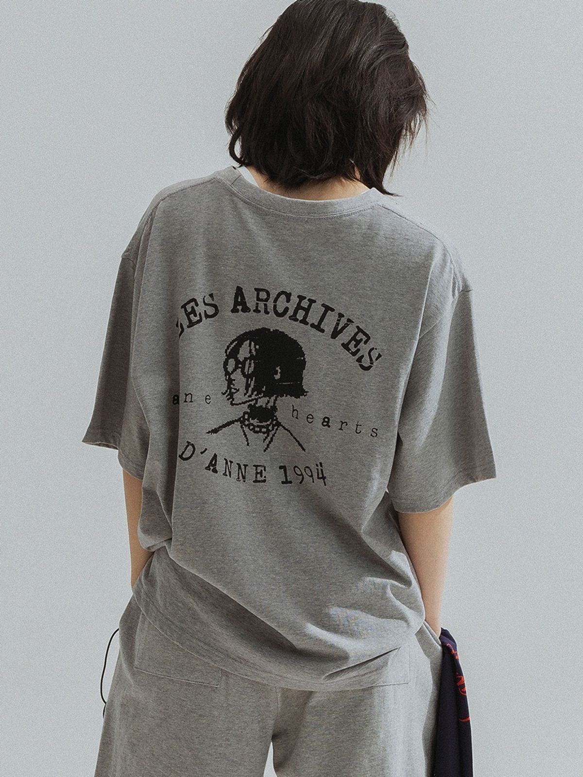 앤하츠(ANNEHEARTS) Bob Muse Print Overfit Tee_MELANGE