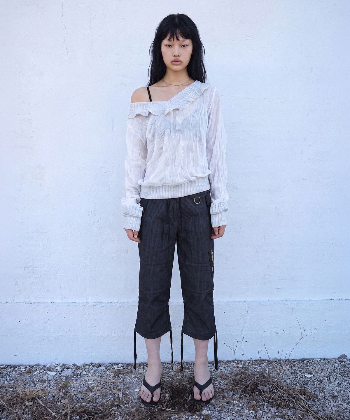 솜속(SOMSOC) DAZE MIXED DENIM CAPRI PANTS_BLACK
