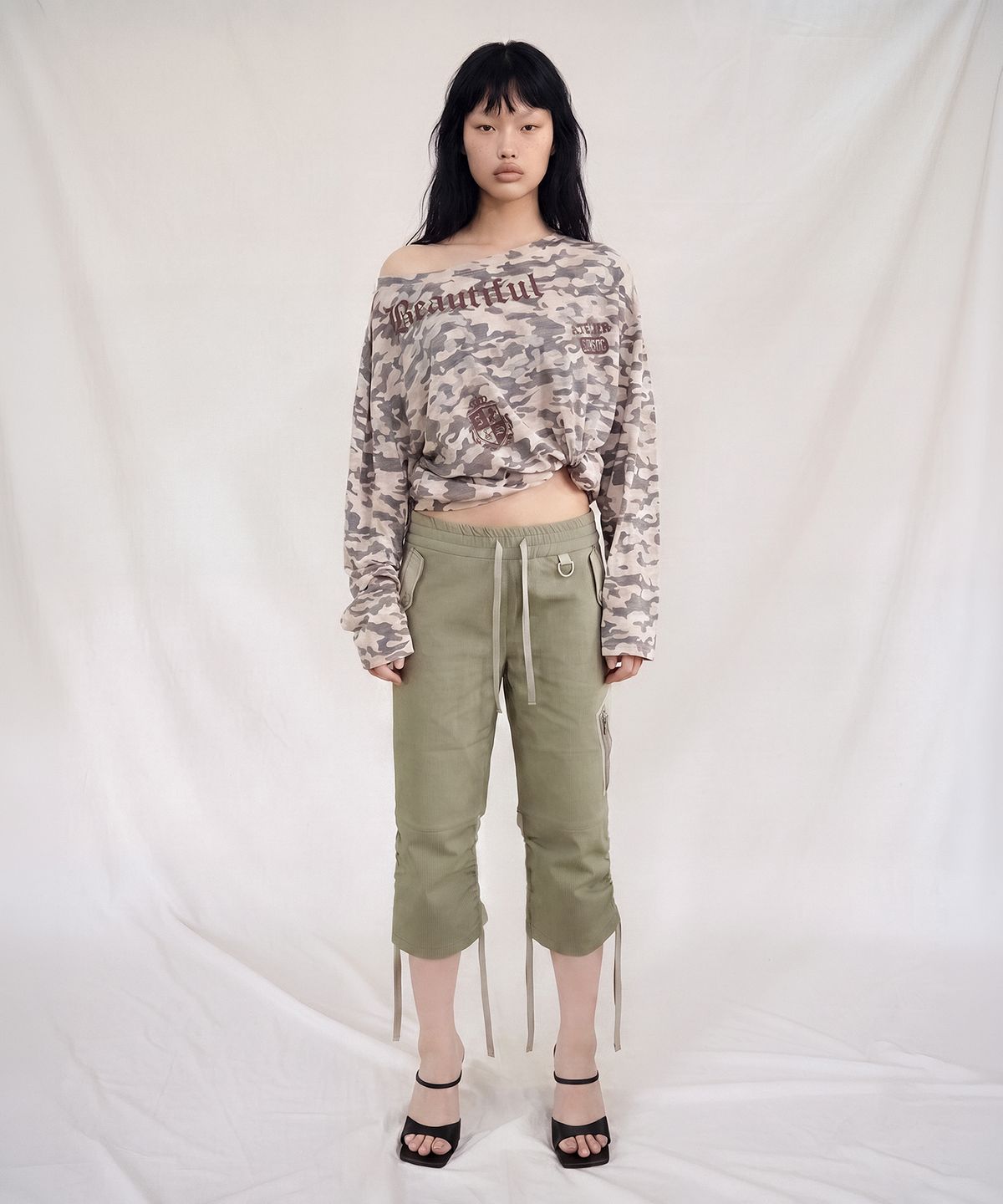 솜속(SOMSOC) DAZE MIXED DENIM CAPRI PANTS_KHAKI