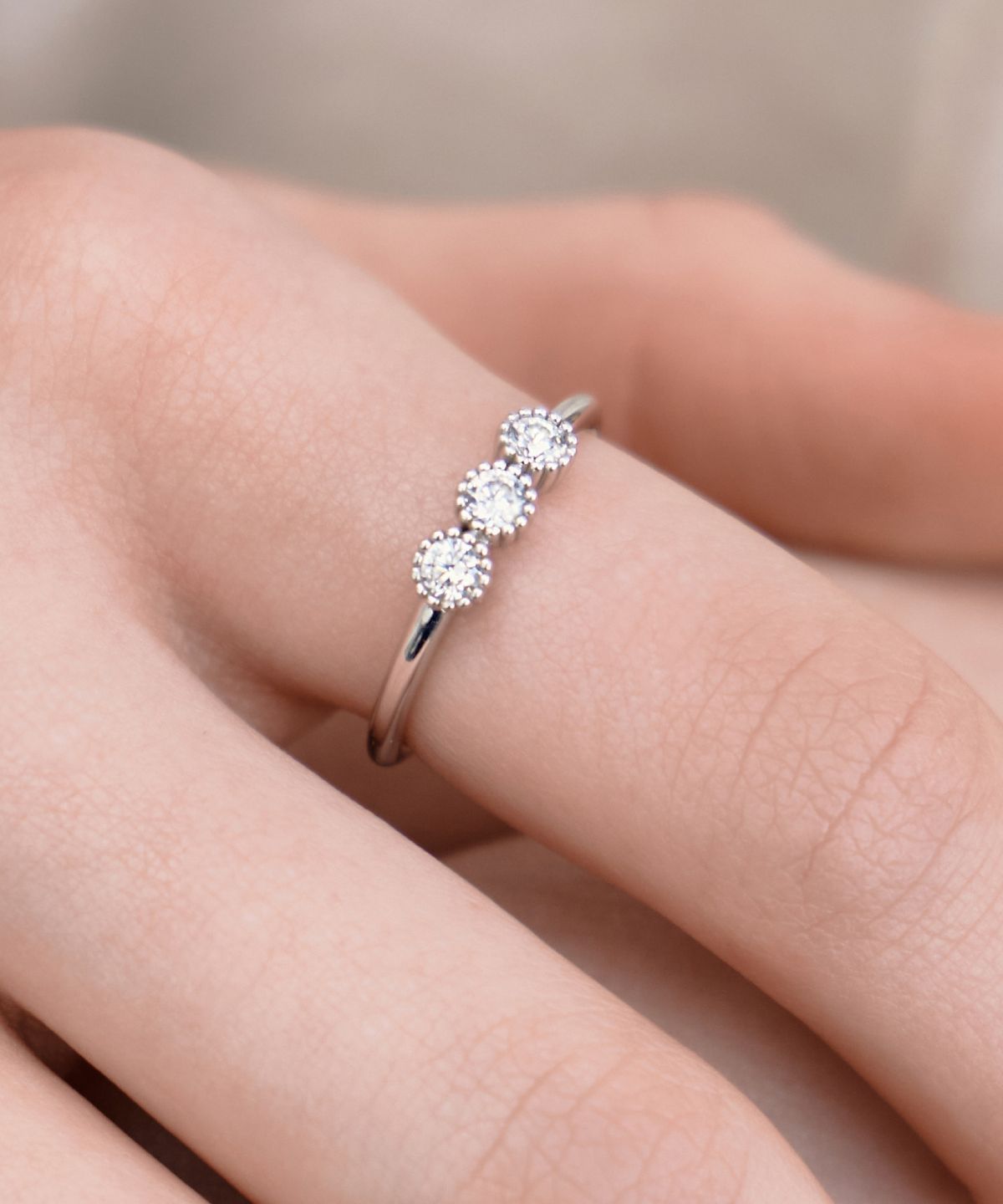 바이이에르(BYHYERES) 바이그레인 실버 포인트 반지 (White) BH7R63706W9