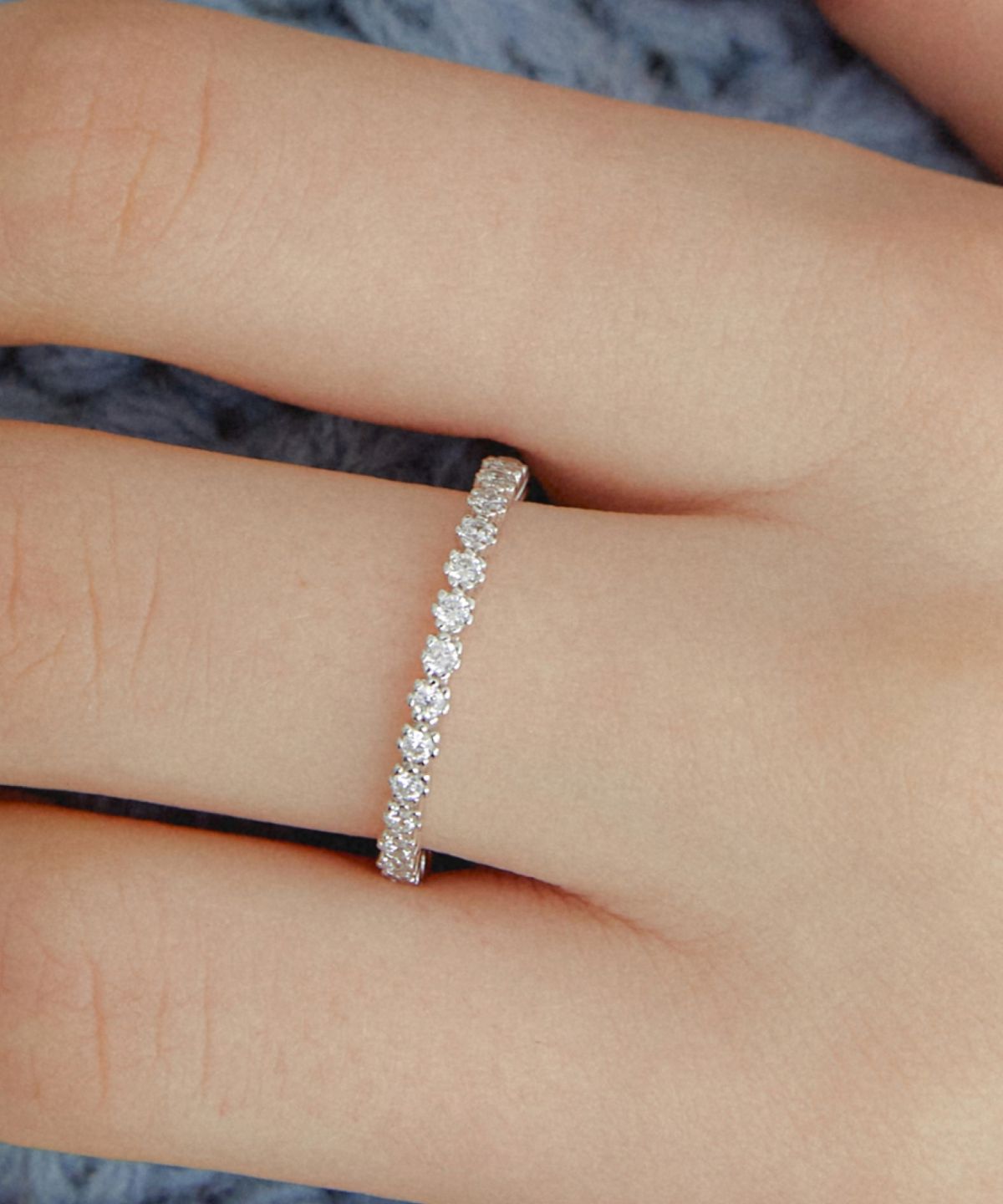 바이이에르(BYHYERES) [925 silver] Flower white tennis ring 1.5mm (White) BH7R61700W9