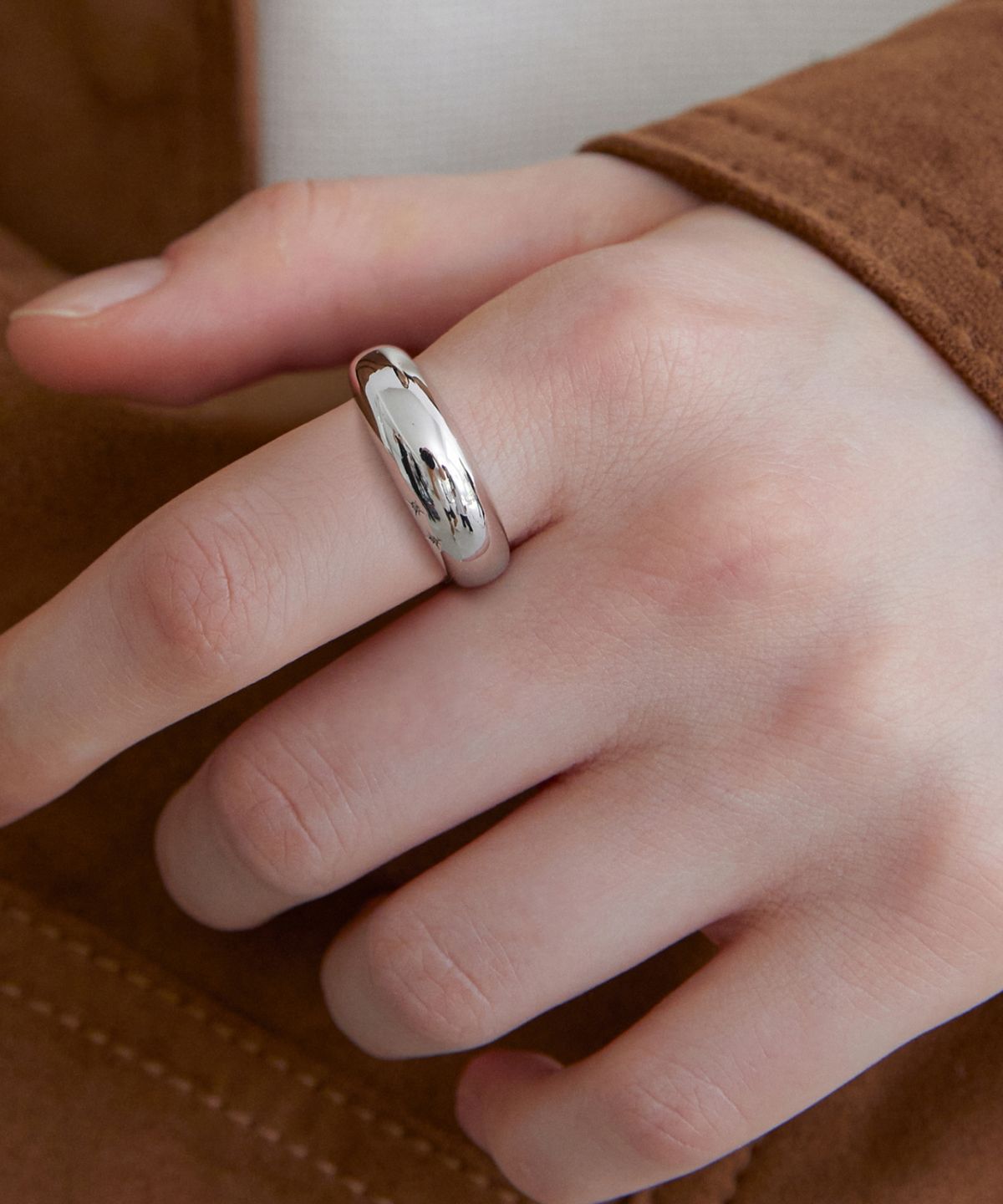 바이이에르(BYHYERES) Star stone chunky ring (White) BH7R50784WB