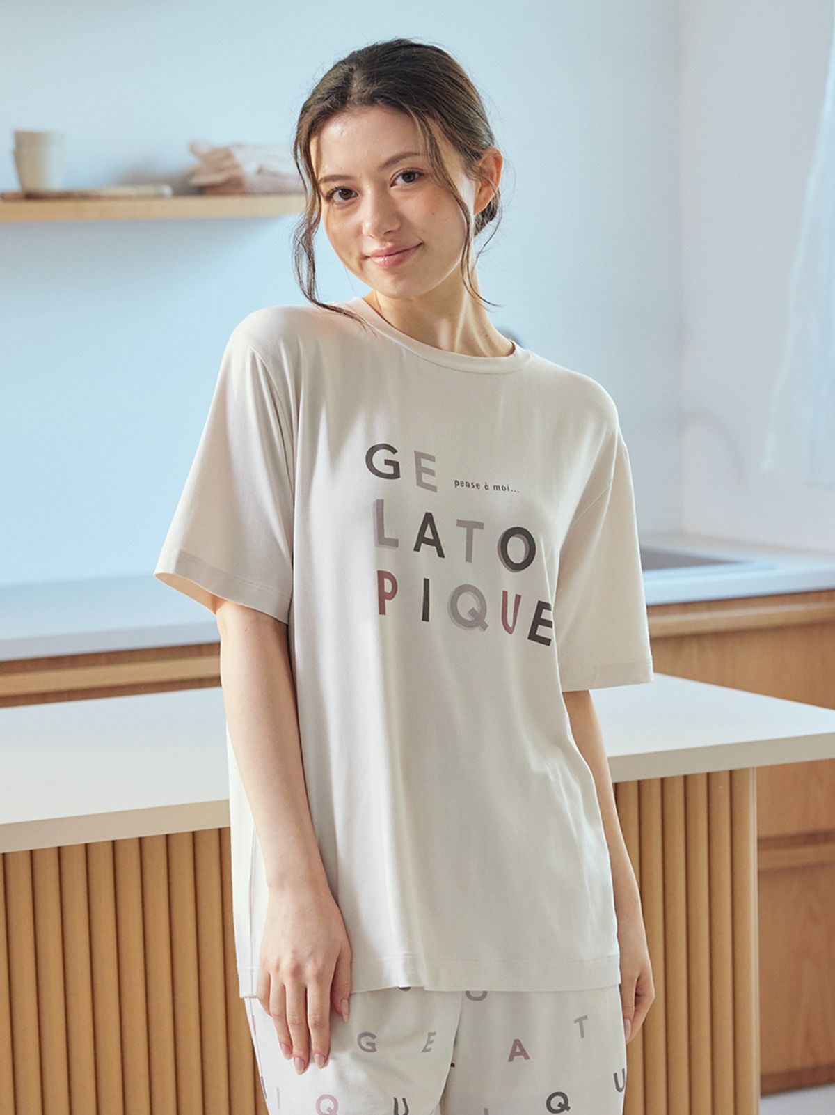젤라또 피케(GELATO PIQUE) 레이온 로고 원포인트 티셔츠 PWCT251324