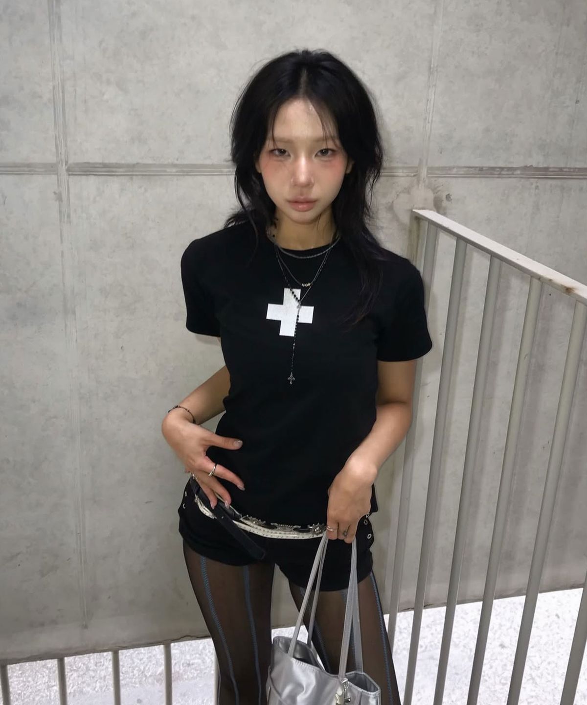더트(DURT) PLUS CROP TEE (BLACK)