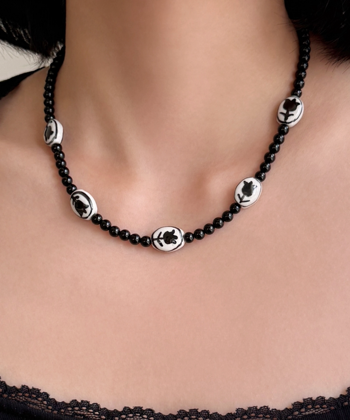 판타스틱 플래닛(FANTASTIC PLANET) tulip drawing onyx necklace