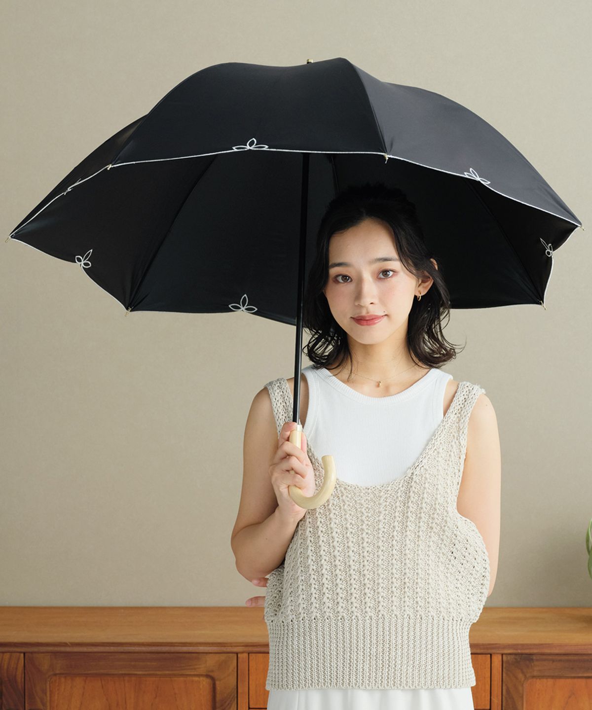 더블유피씨(W.P.C) Wpc.양산 와이드 스캘럽 돔형 암막 장양산 81-12382-101