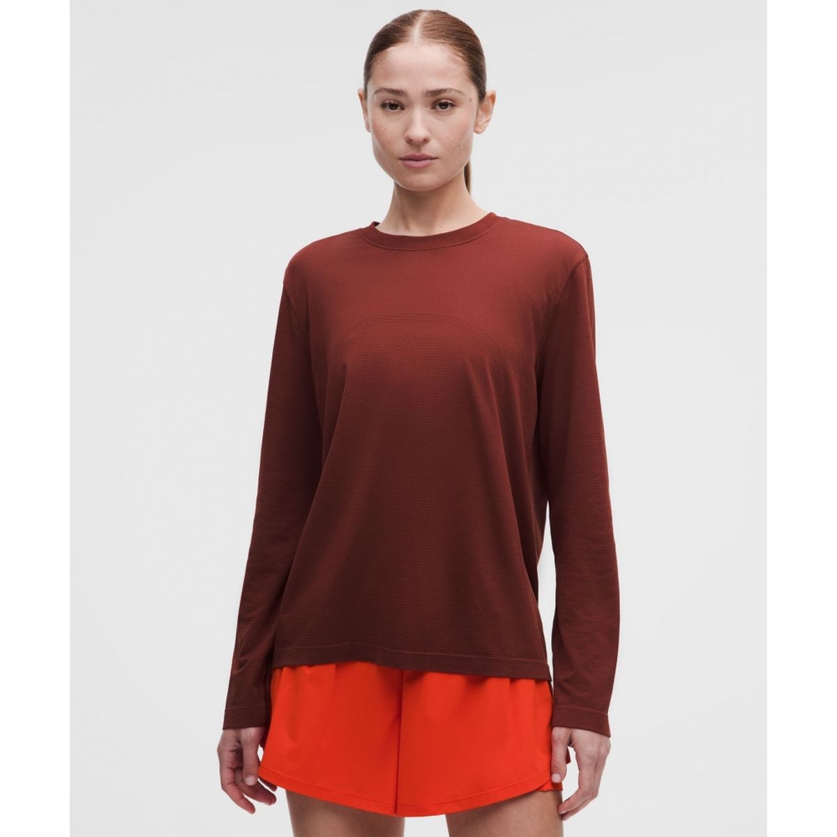 룰루레몬(LULULEMON) 스위프틀리 릴랙스드 롱슬리브 셔츠 *업데이트 핏  CACH CACH