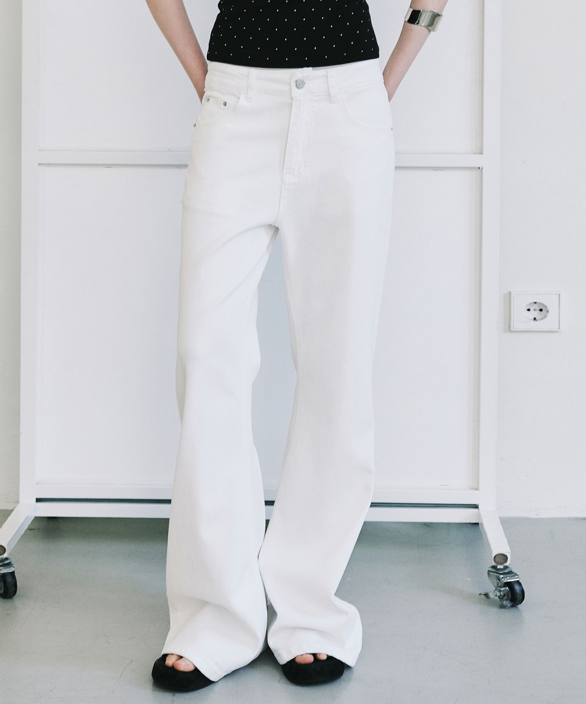 닉앤니콜(NICK&NICOLE) VINTAGE WASH BOOTCUT DENIM PANTS_IVORY