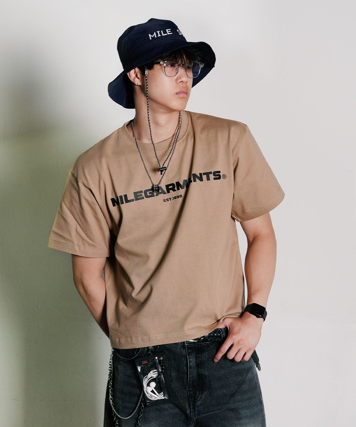 더마일(THEMILE) 마일 가먼츠 크롭 크루넥_DEEP BEIGE