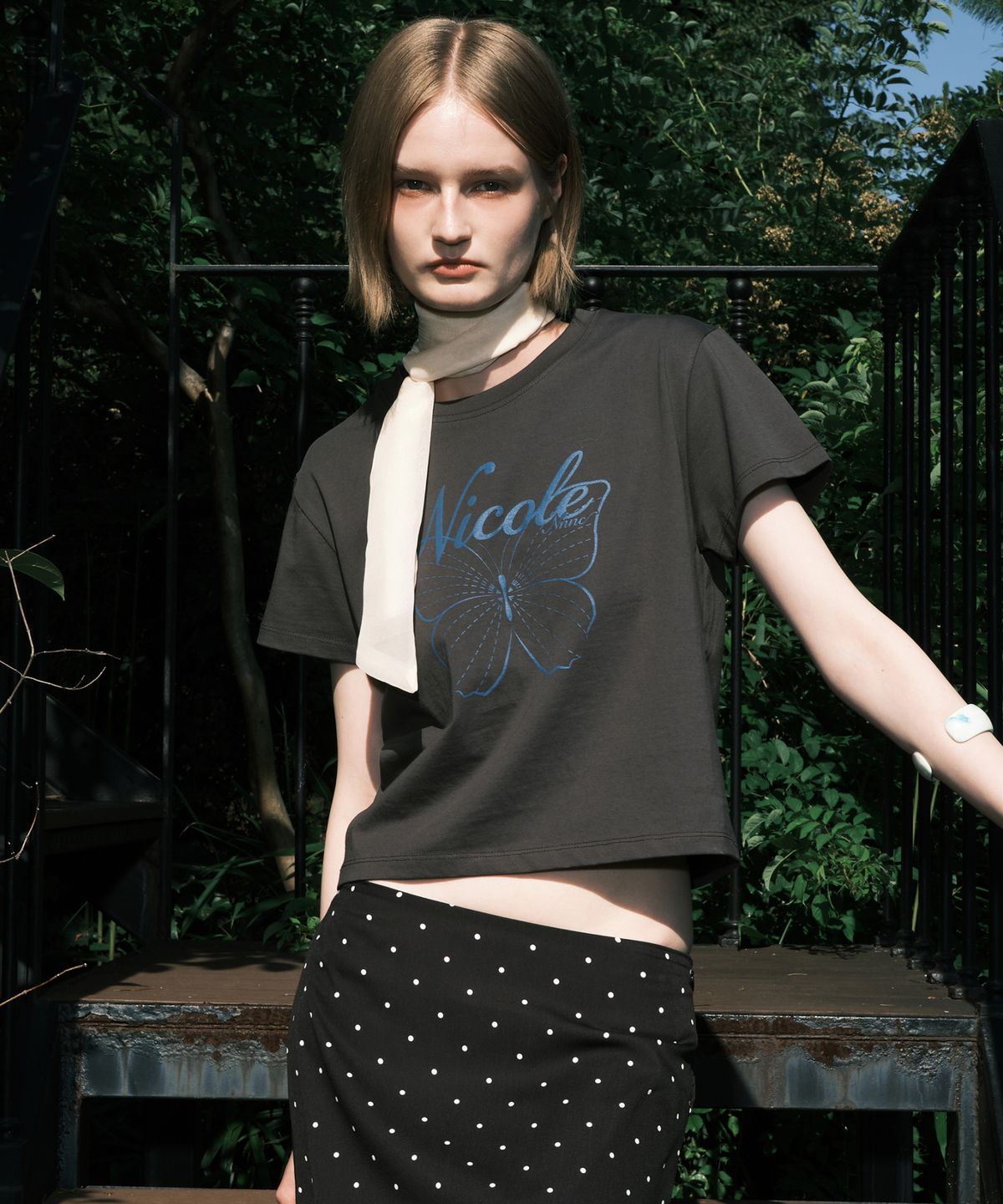 닉앤니콜(NICK&NICOLE) NICOLE BUTTERFLY CROP TOP_CHARCOAL BLUE