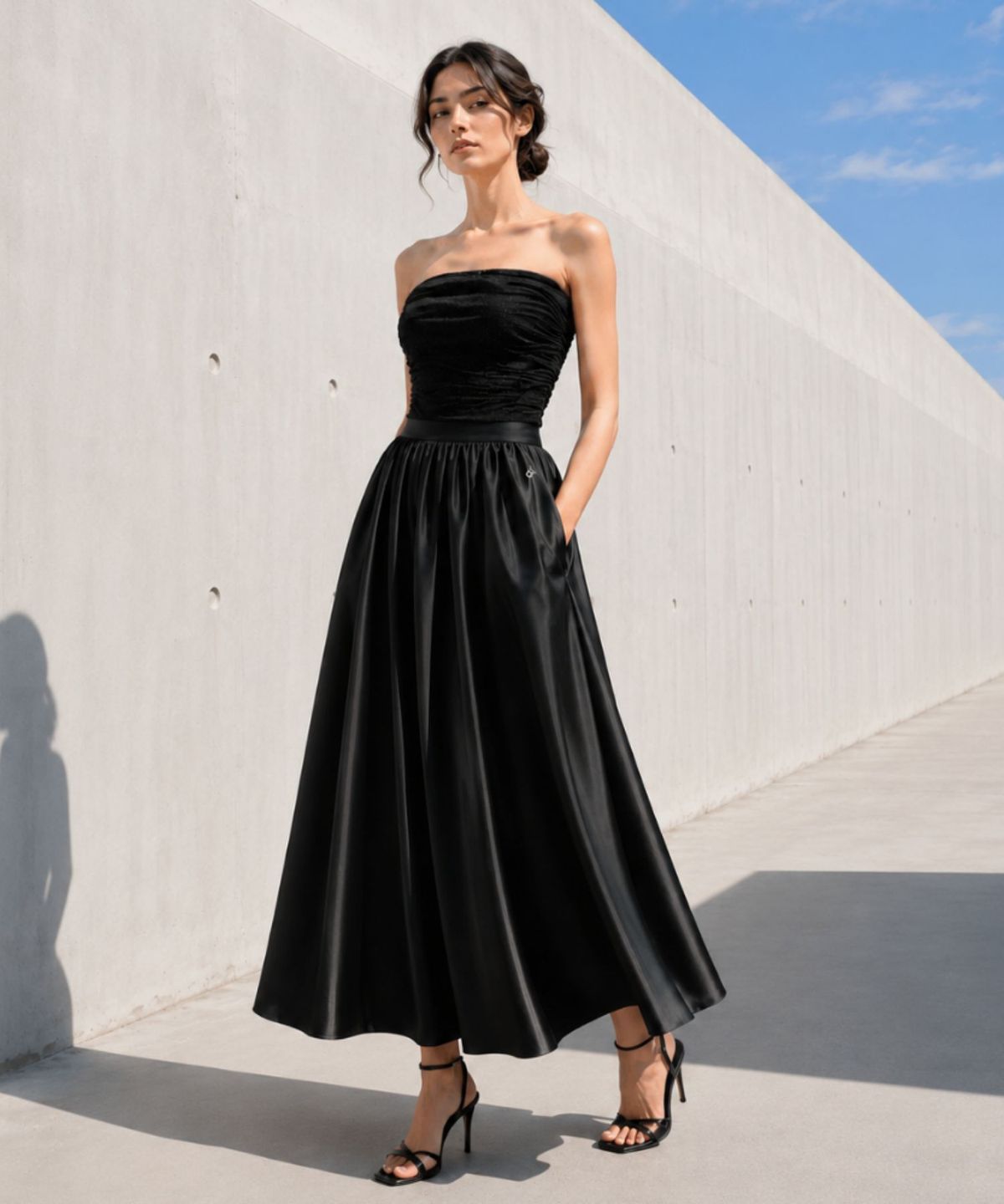 블랙크러쉬(BLACRUSH) Silky Satin Flare Skirt / 딥블랙