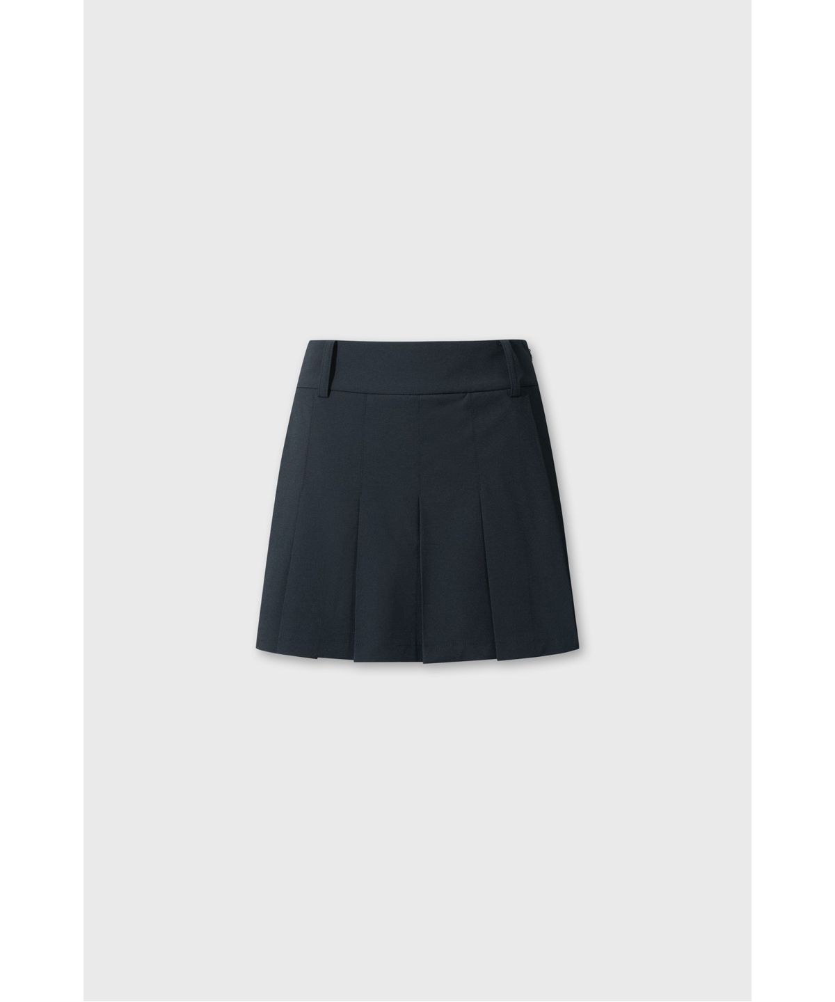 왁(WAAC) Women Soft short bermuda pants WWPNM26901NYD