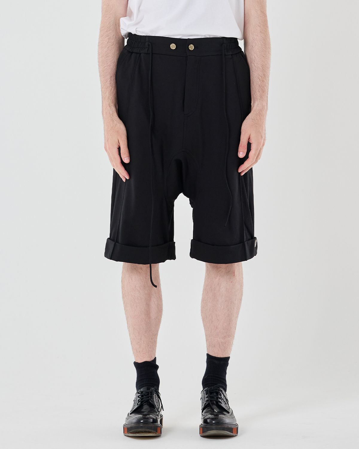와이쏘씨리얼즈(WHYSOCEREALZ) Short Baggie Trousers - black