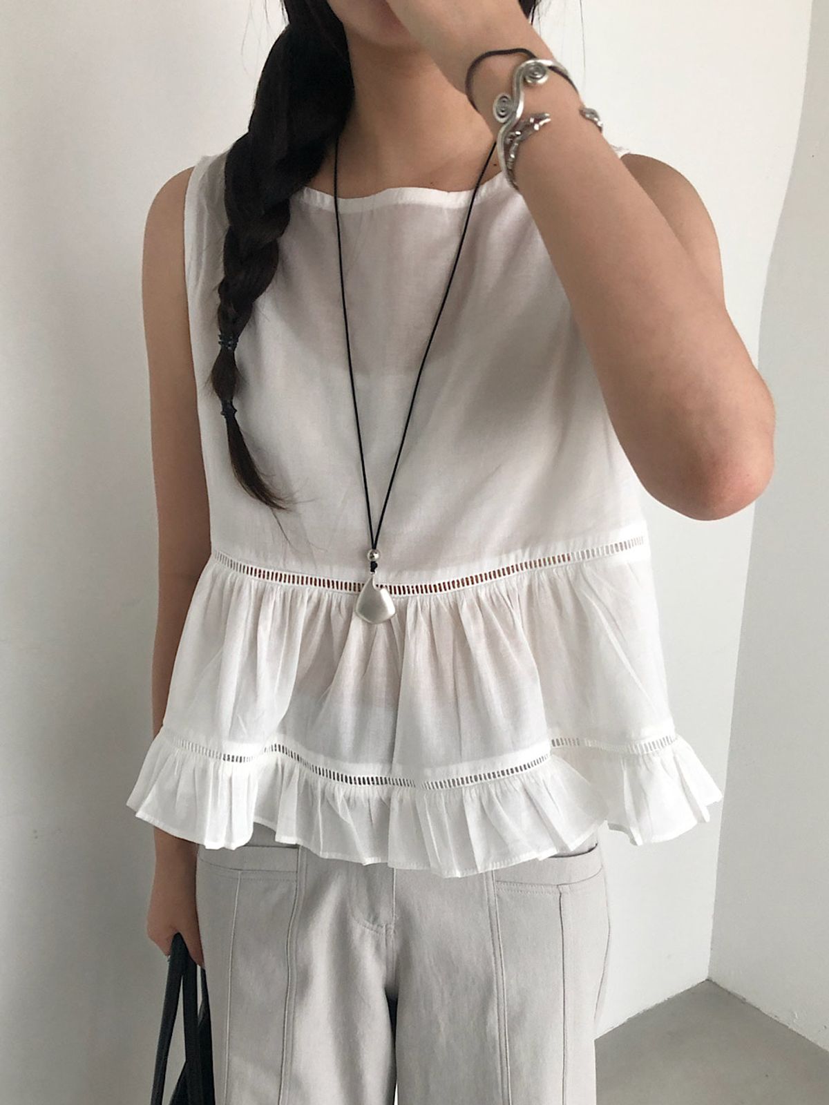 아포엠(APOEM) Romantic Frill Blouse (2C)