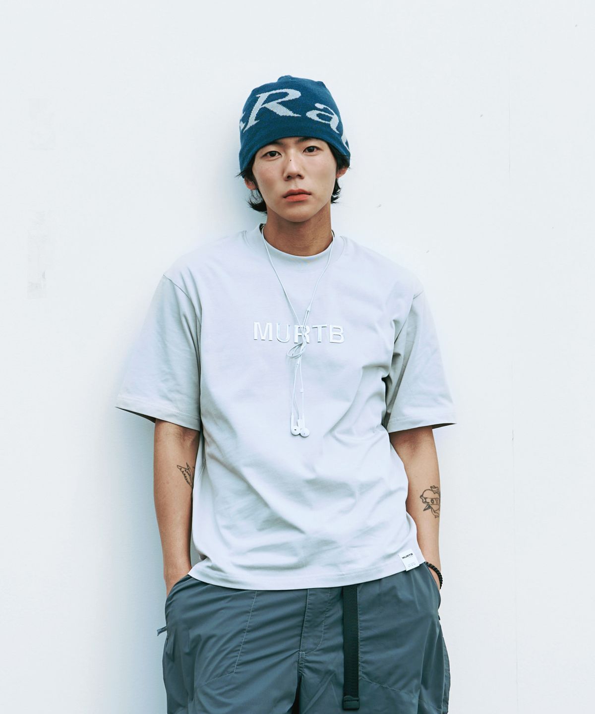 미드업데이트(MIDUPDATE) 3D Rubberized Graphic Tee lightgray