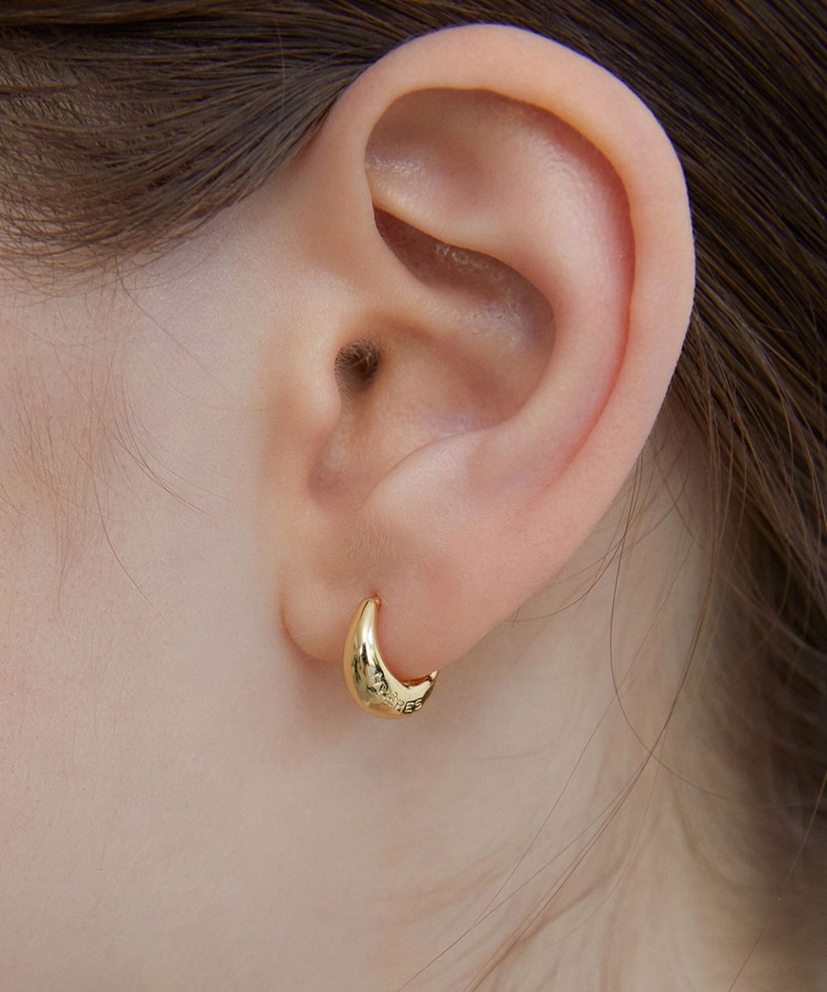 바이이에르(BYHYERES) Luna pebble one touch earrings S (Yellow) BH6E45620YBXXX