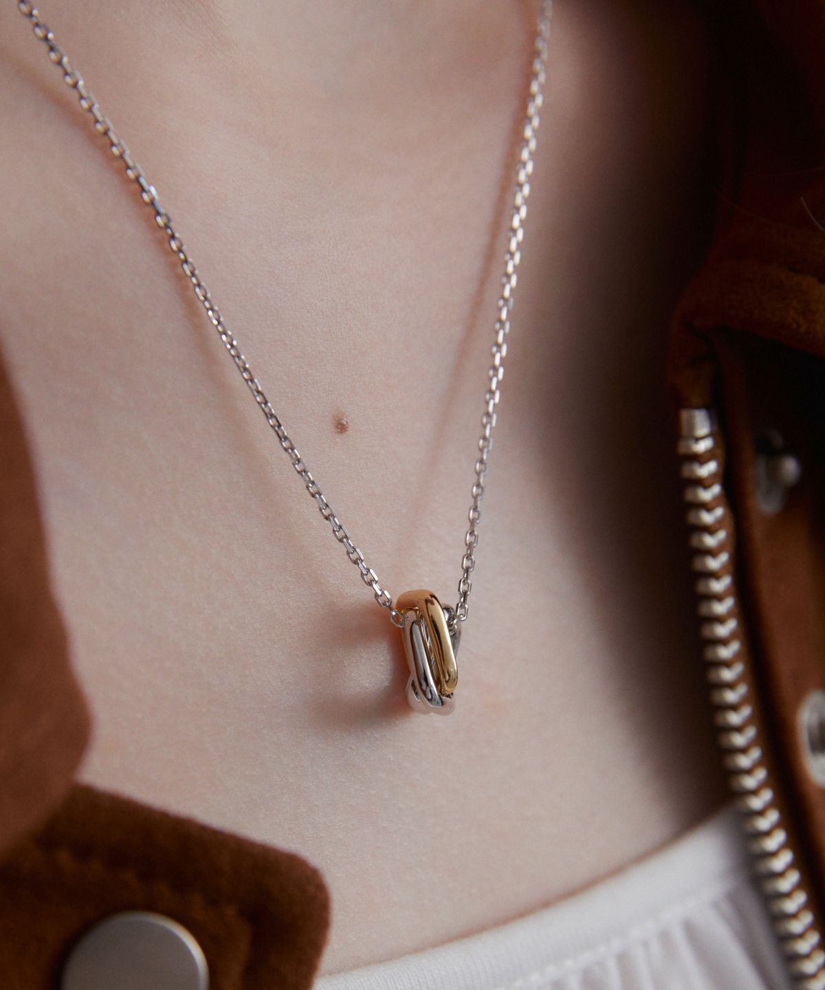 바이이에르(BYHYERES) [925 silver] Moving square necklace S (Combi) BH7N40700C9450