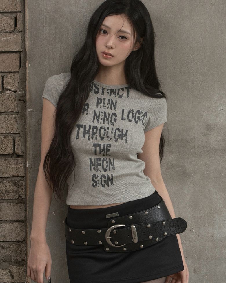 Instinct Graphic Top (gray)