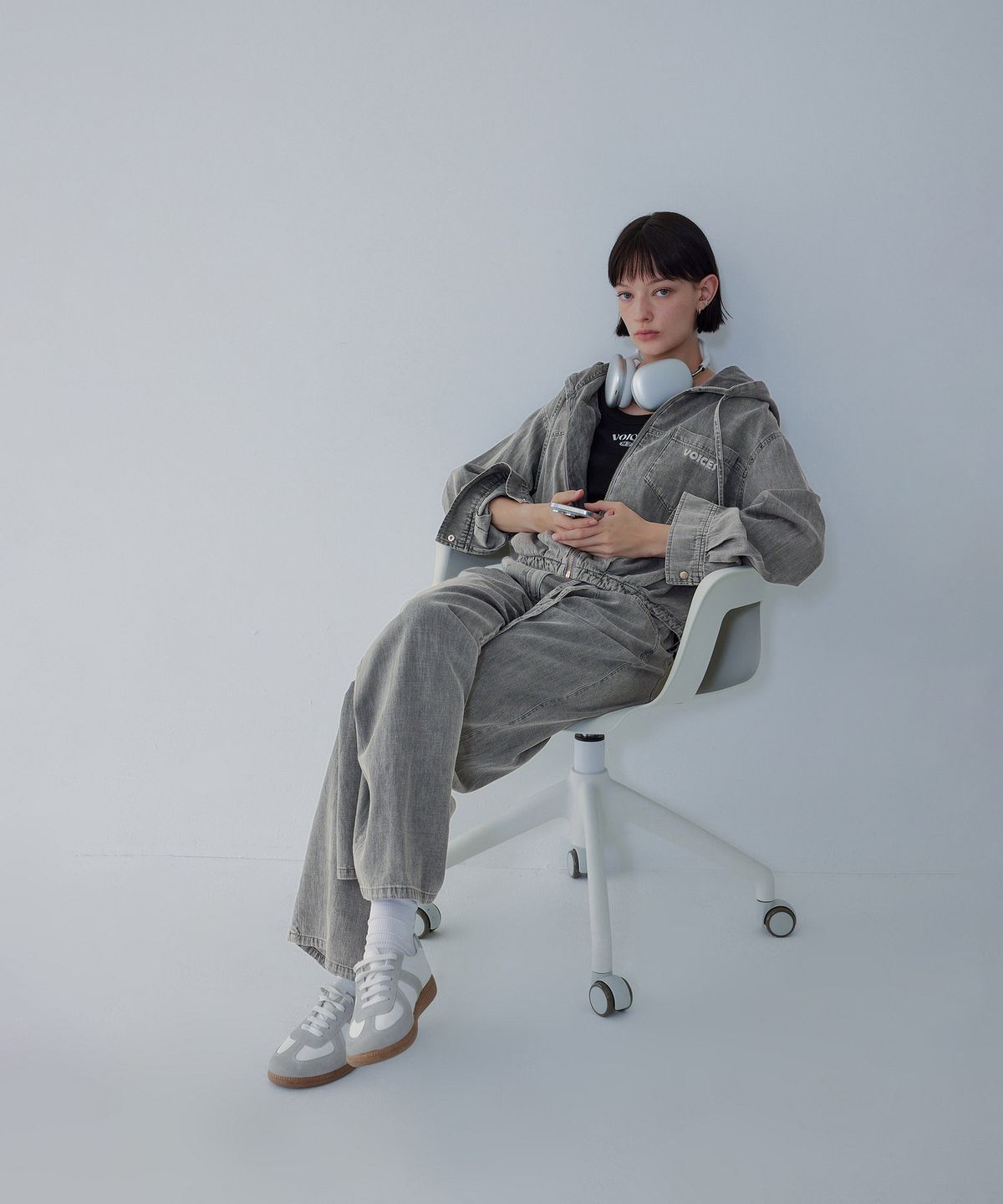 보브(VOICE OF VOICES) 벨티드 워싱 와이드 데님 팬츠 _블랙_7156255800