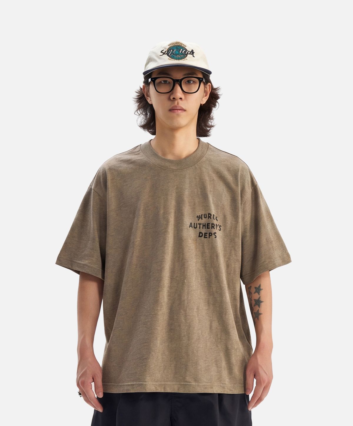 미드업데이트(MIDUPDATE) Authentic Dept Arch Graphic Tee brown