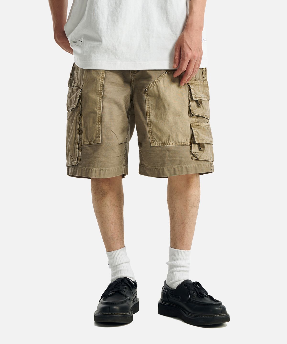 미드업데이트(MIDUPDATE) Multi-Pocket Technical Cargo Shorts DB